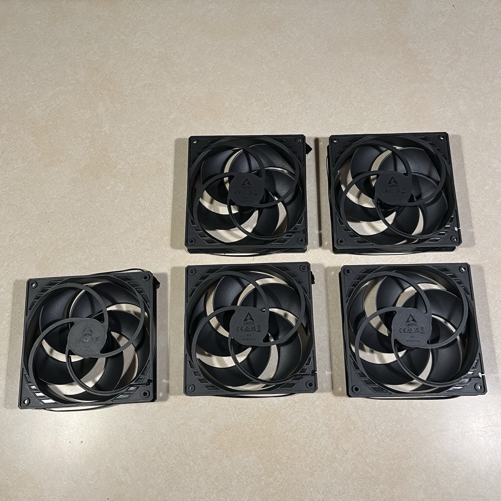 ARCTIC P14 (Black) 5 Pack 140mm Pressure-Optimised Quiet Motor PC Case Fans