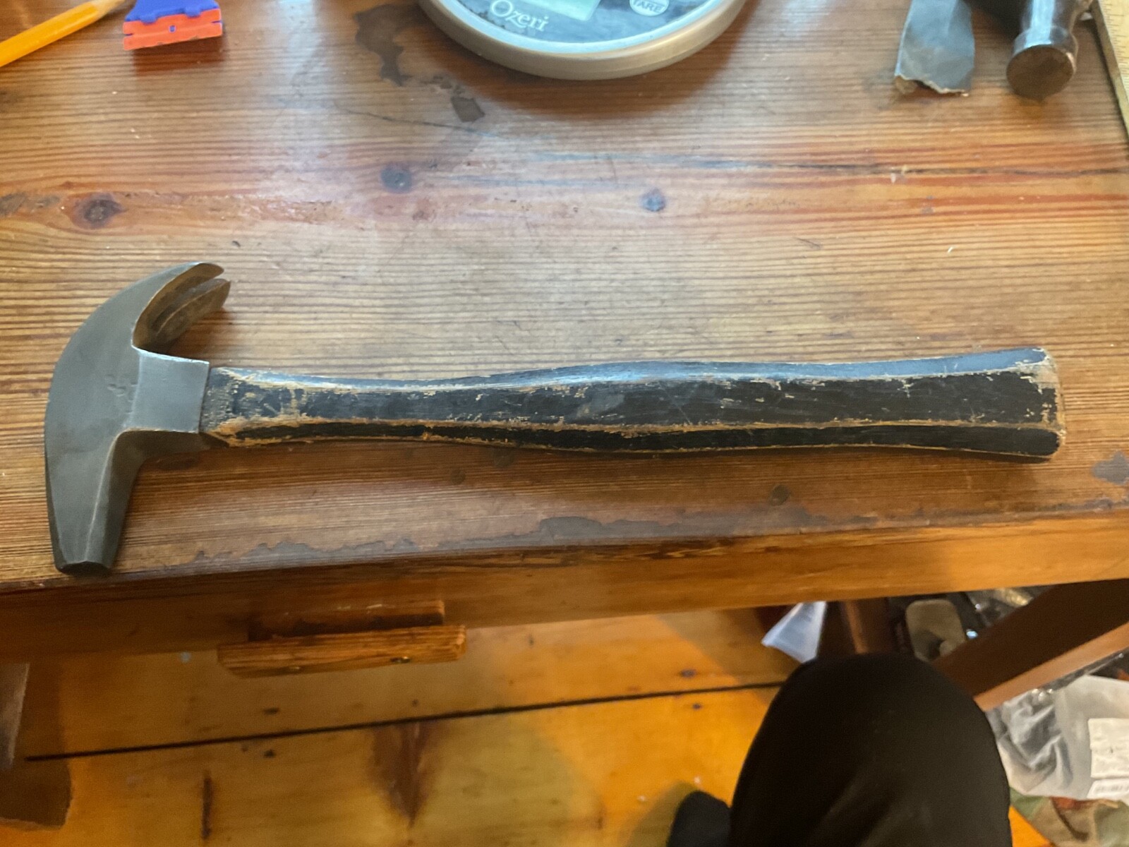 Farriers hammer, unmarked, in very good condition