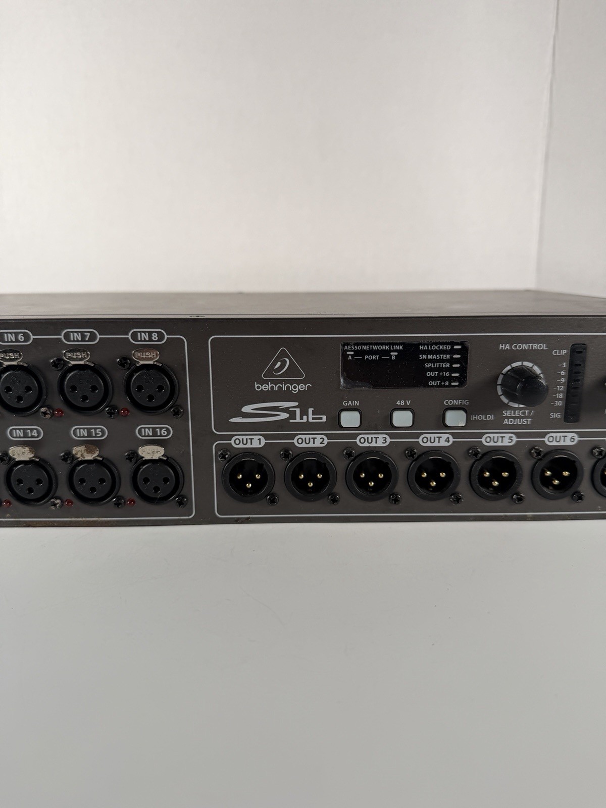 Behringer S16 Digital Snake IO Box