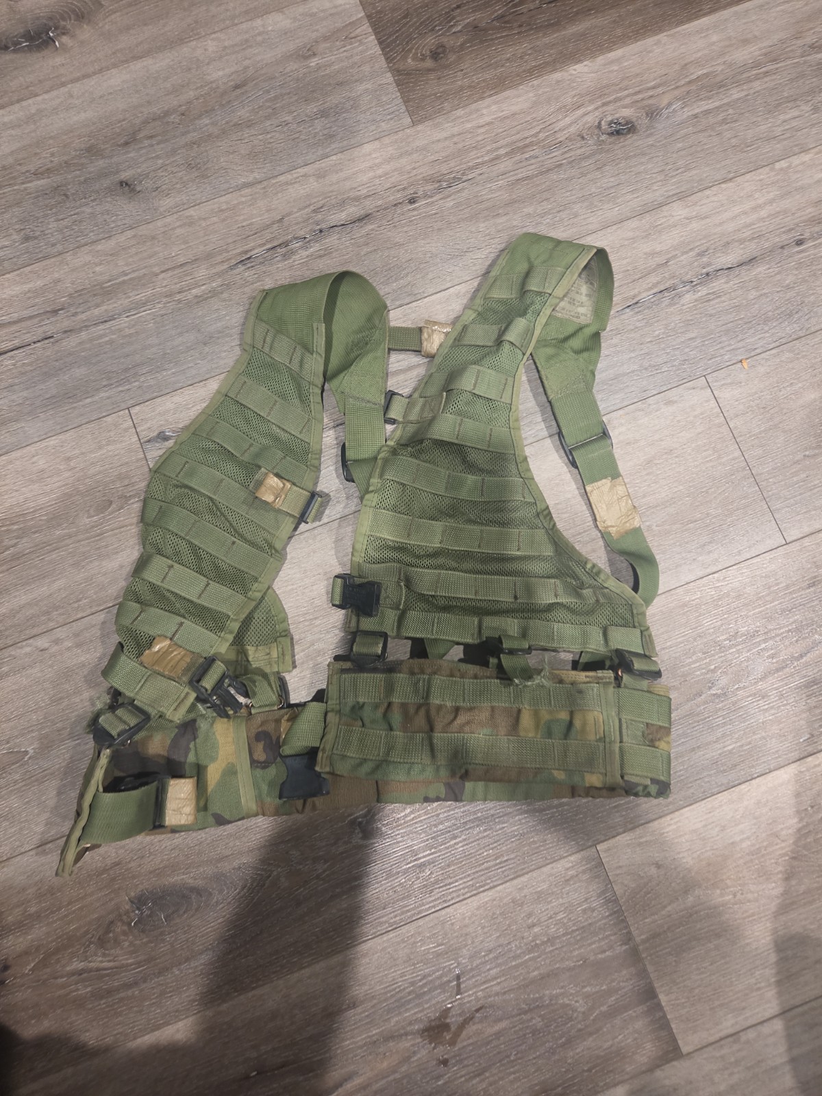 Molle Vest Load Bearing NSN 8465-01-465-2056 DAAK60-97-D-9302 Vintage