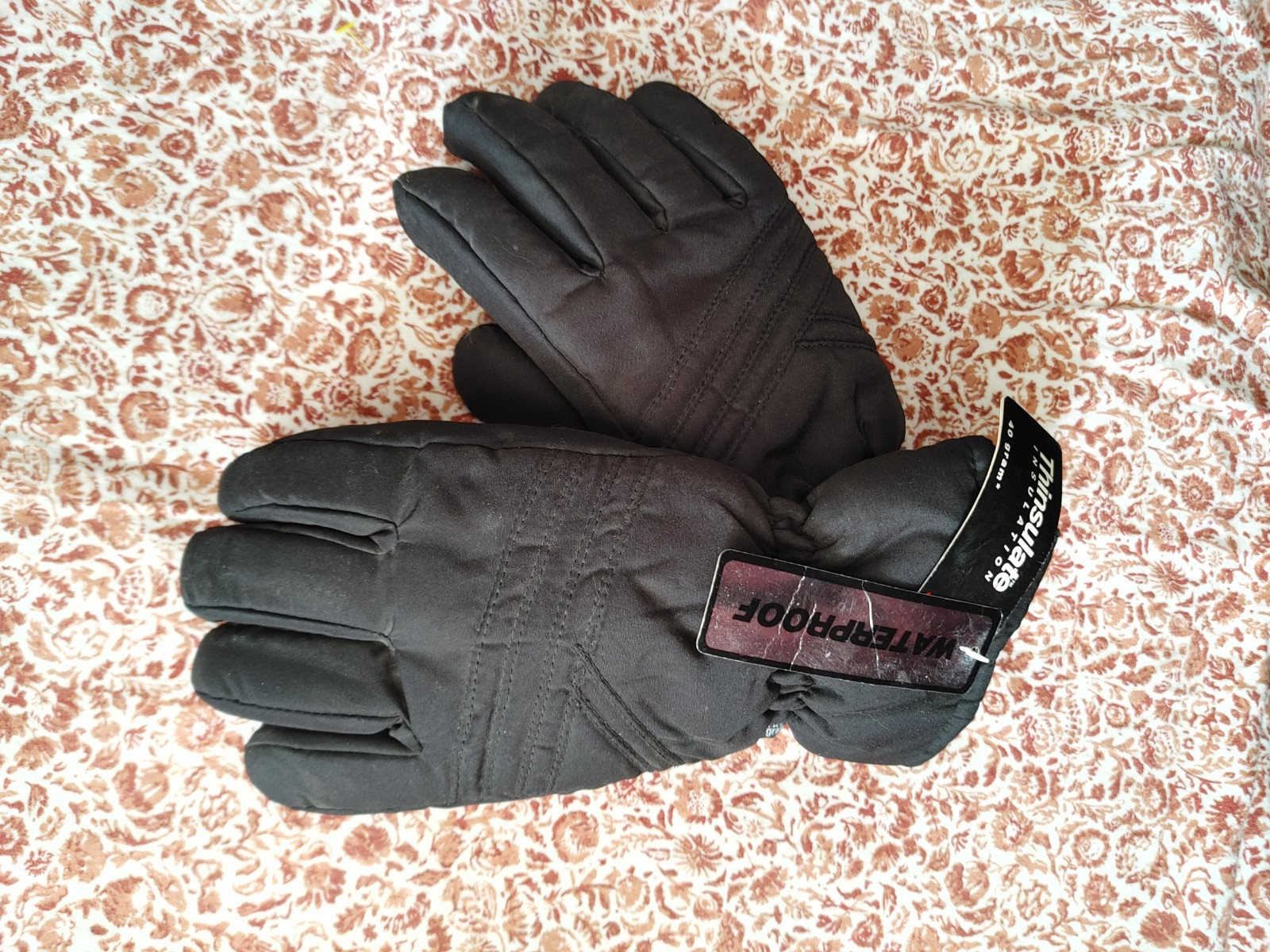 NWT Winter Gloves Thinsulate Waterproof Unisex Adult Snowman Making Essential