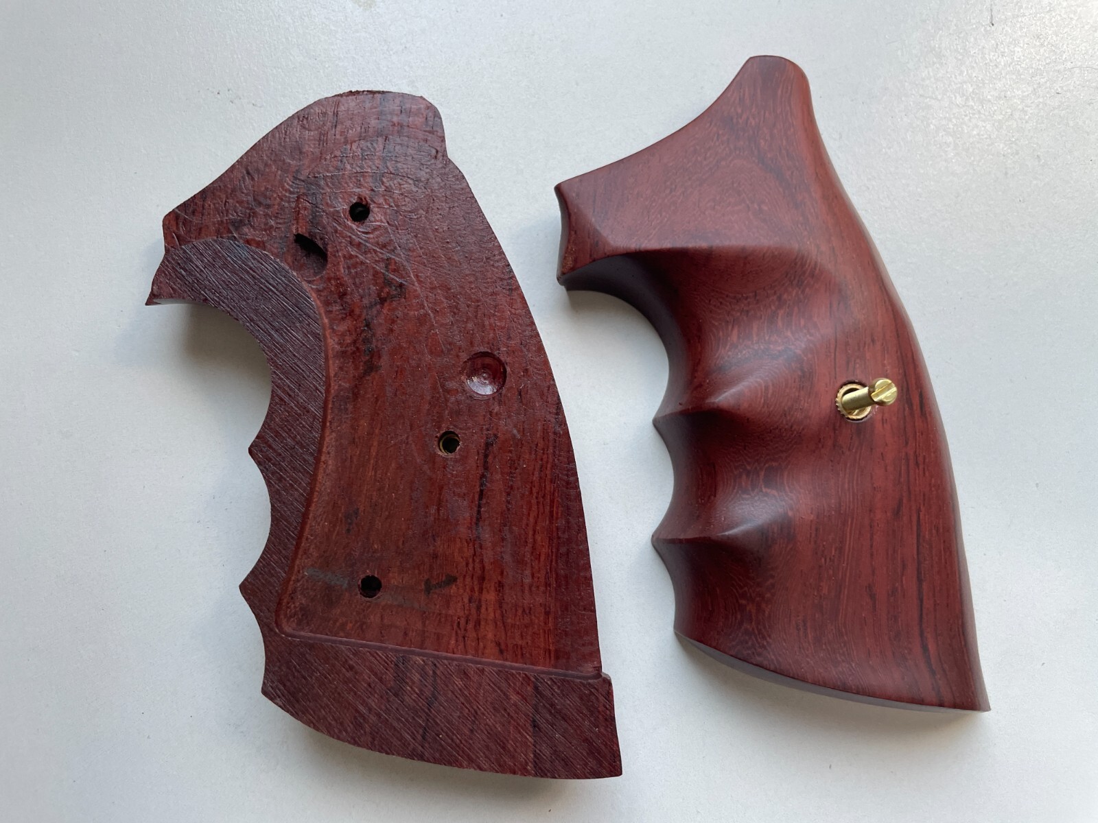Rose wood Handmade Grip For Colt Python grips (I, E fr ame) opened back