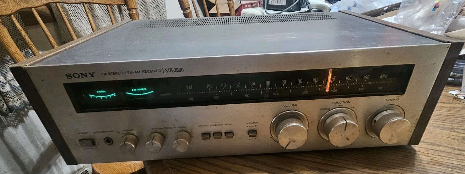 Vintage SONY STR-2800 AM/FM STEREO RECEIVER (NOTES)
