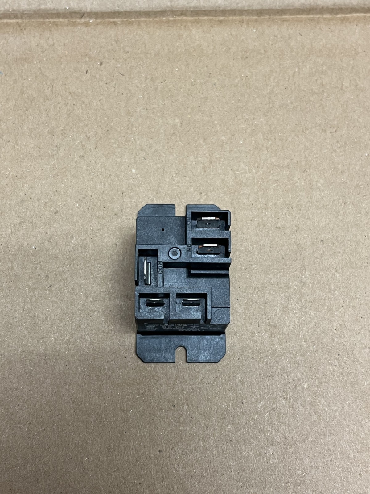 611521 Franke Relay 24V