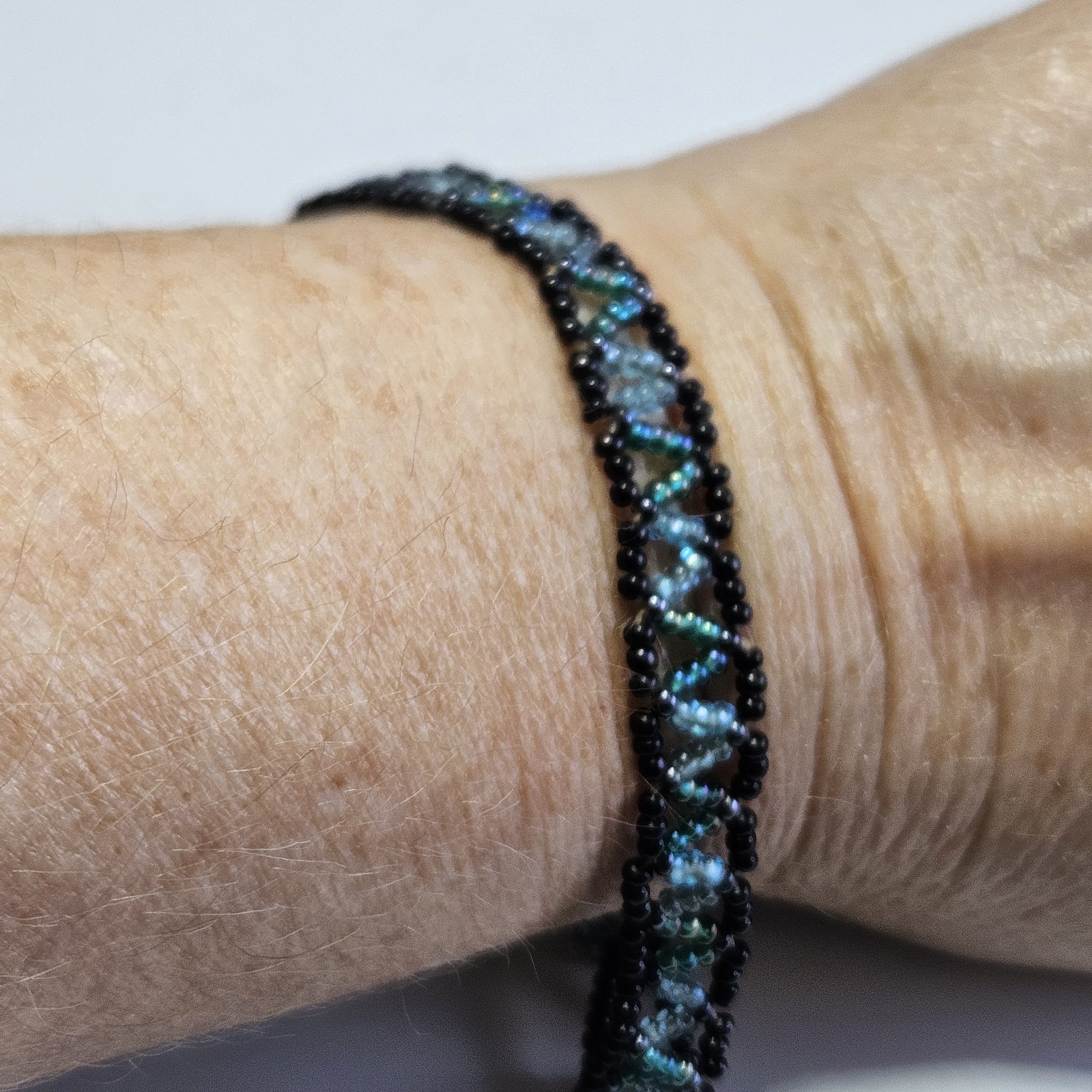 Artisan Handmade Blue And Black Seed Bead Bracelet 7"
