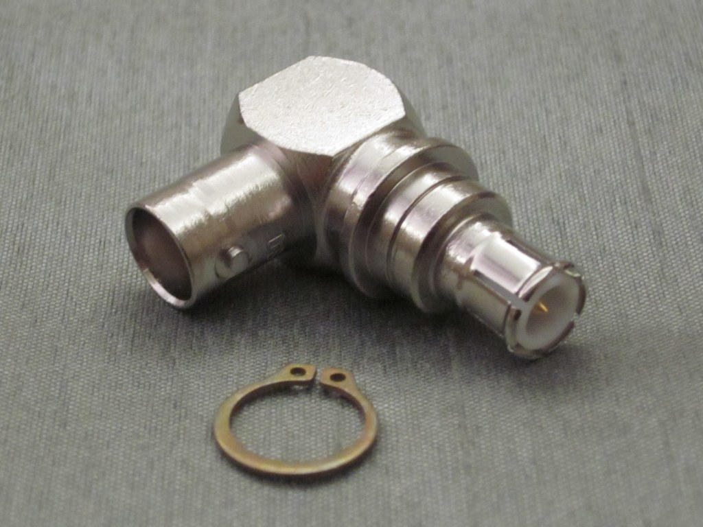 RF tray connector/adaptor, w/BNC jack. Deklin DBA600