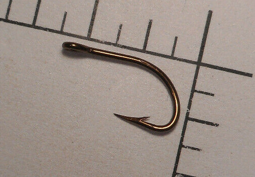 100 MUSTAD #6 Fly / BAIT Hooks HAMECONS Irlandais BRONZED REVERSED NORWAY 254 B