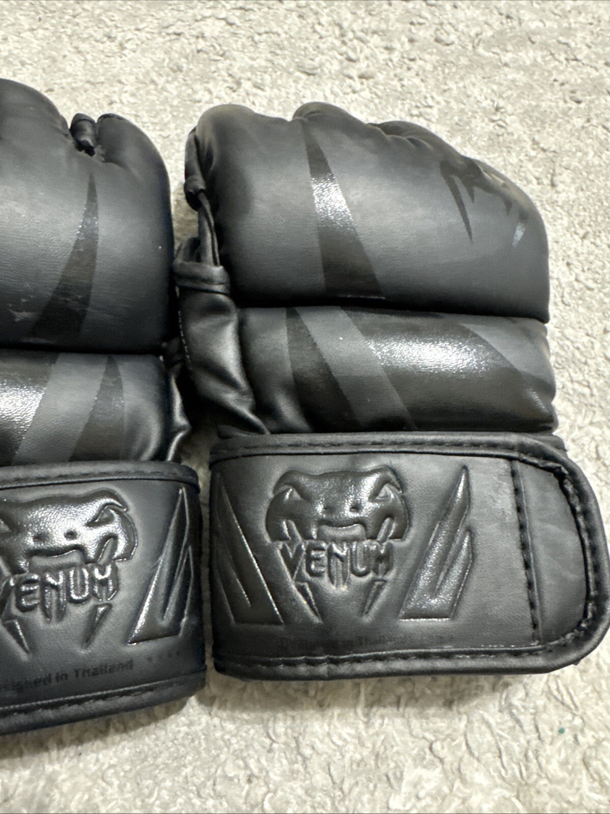 Venum Challenger MMA Training Gloves - Matte/Black