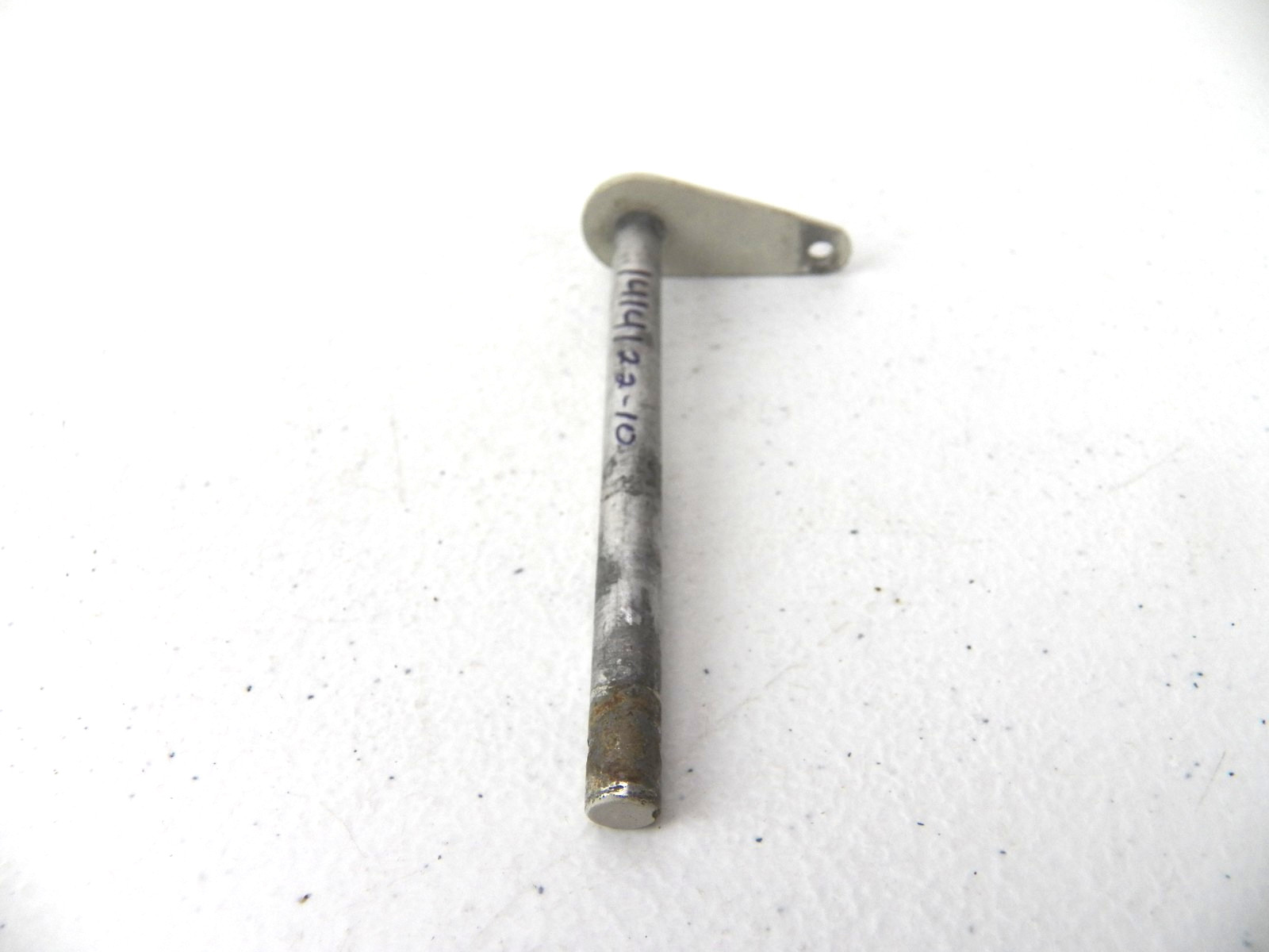 Cessna Reclining Adjustment Arm 1414122-10