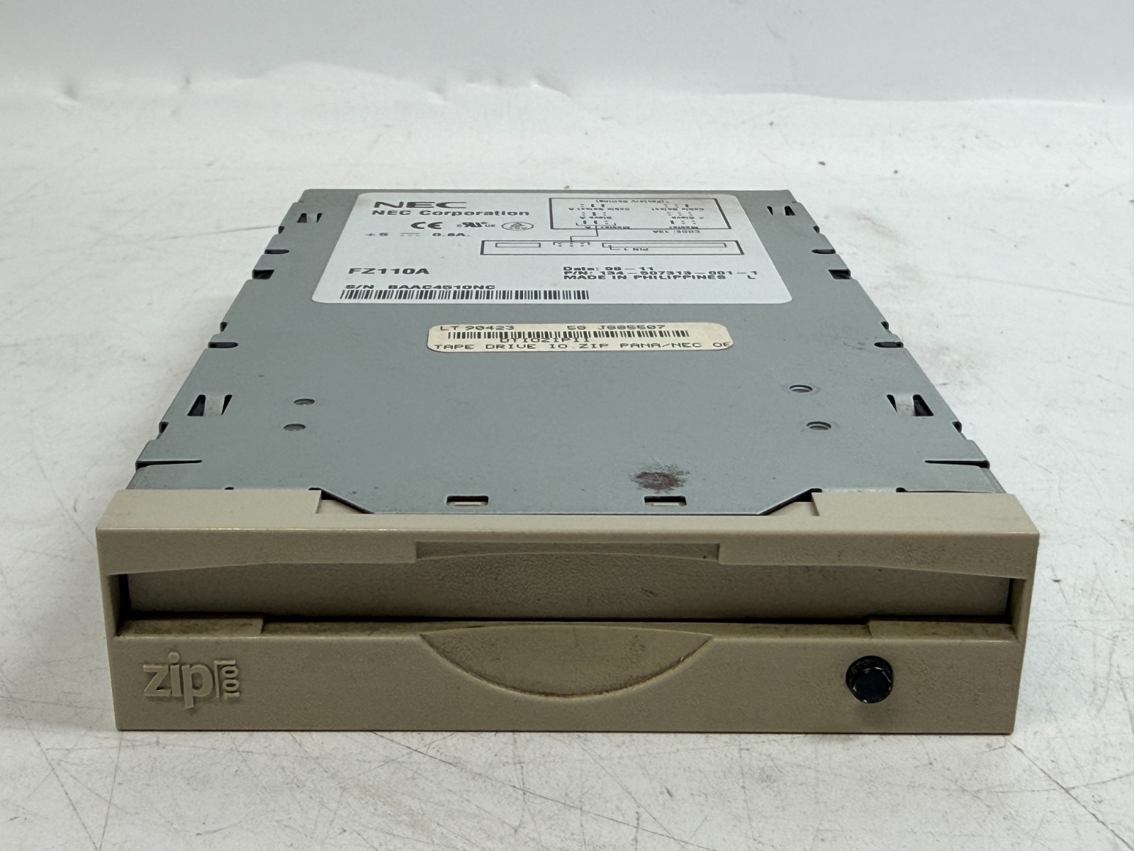 NEC Zip Disk Drive FZ110A Beige 100MB Internal IDE ZipDrive 134-507313-001-1