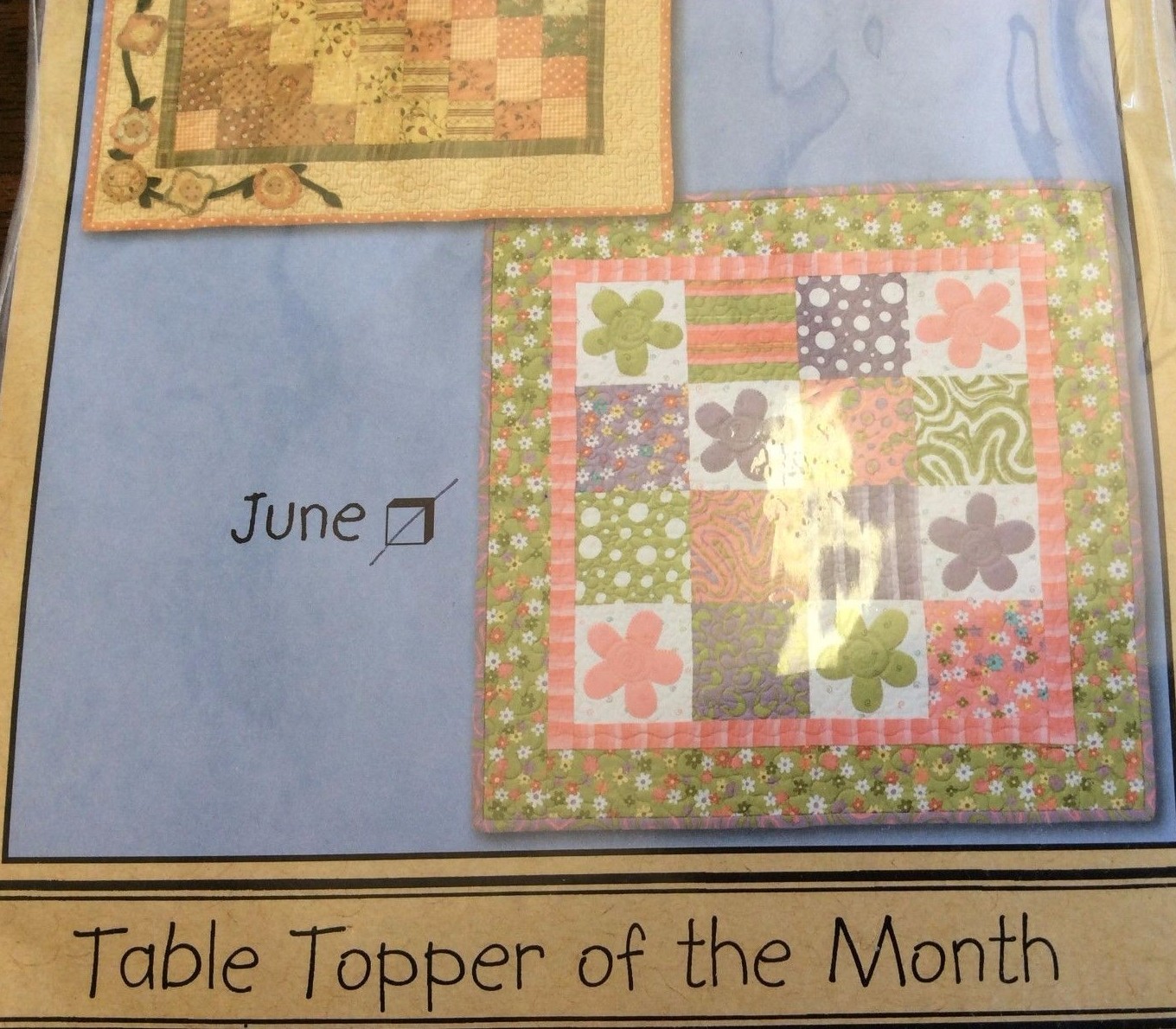 JUNE TABLE TOPPER #3006 BY COTTON WAY SIZE 24 X 24