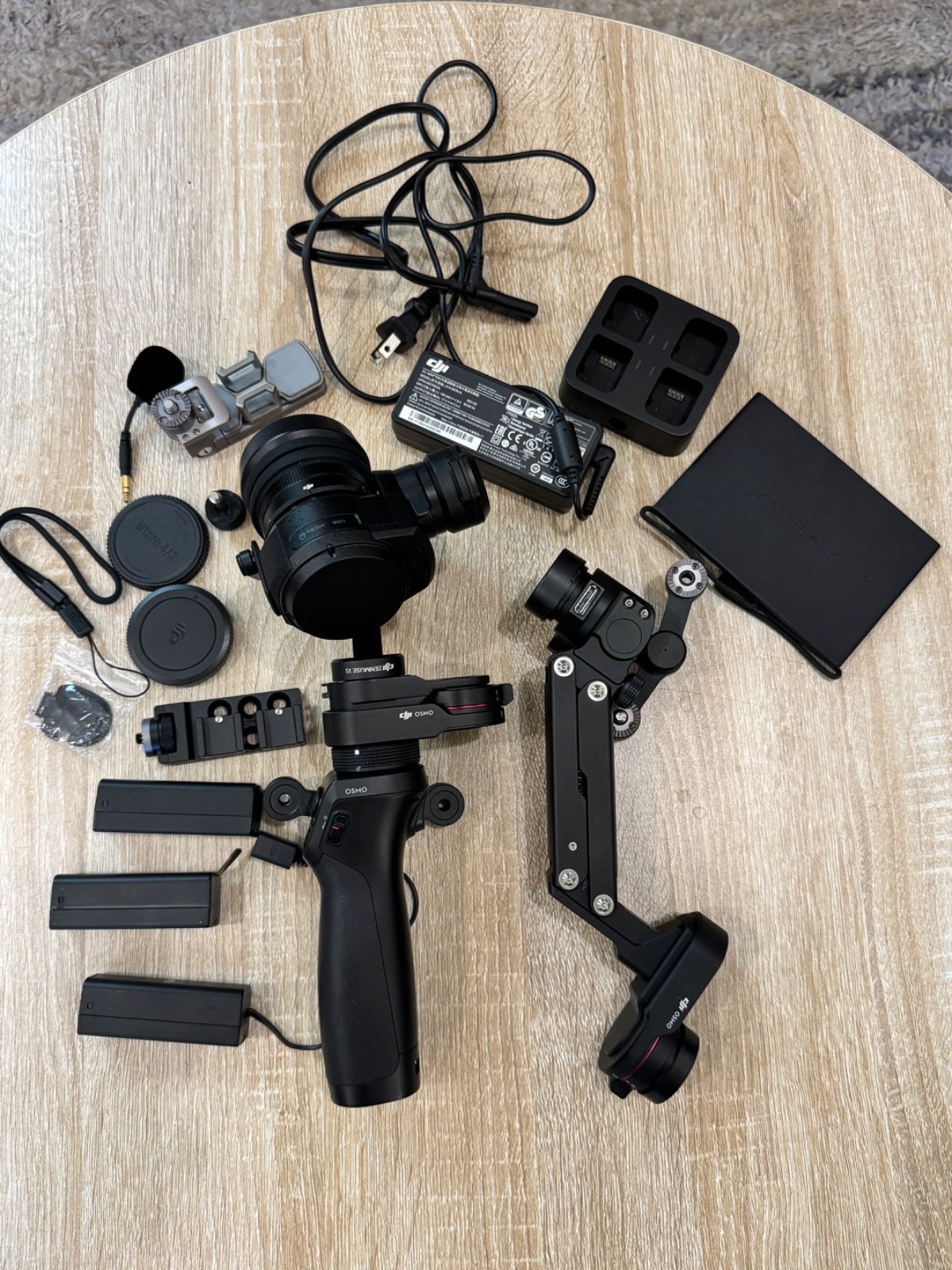 DJI Osmo Pro w/ Zenmuse X5 Camera Kit Barely used. Works great with DJI Go app!