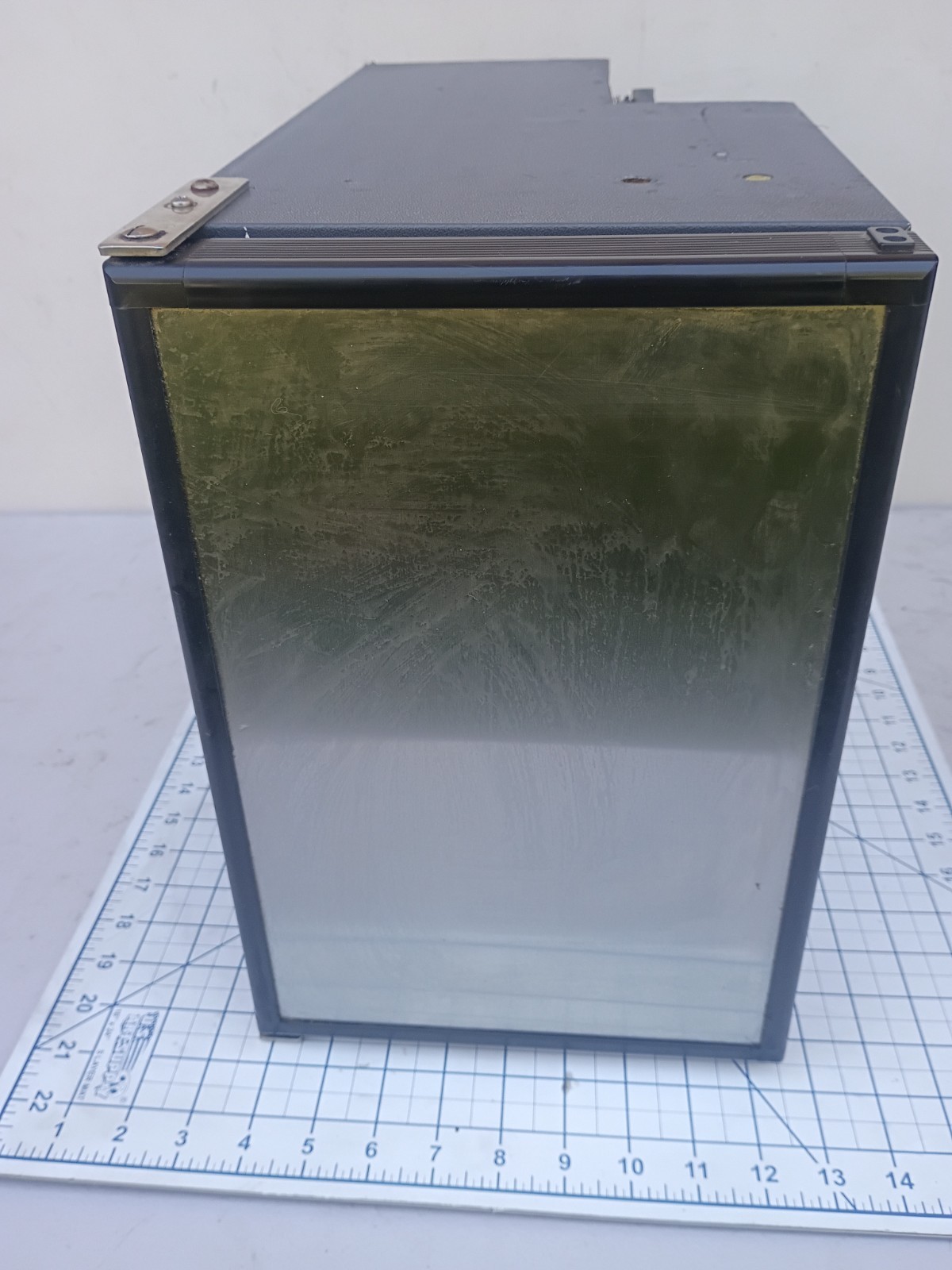 From Astra SM222 Vitrifrigo 1 Gallon Milk cooler for Espresso Machines 220/230v
