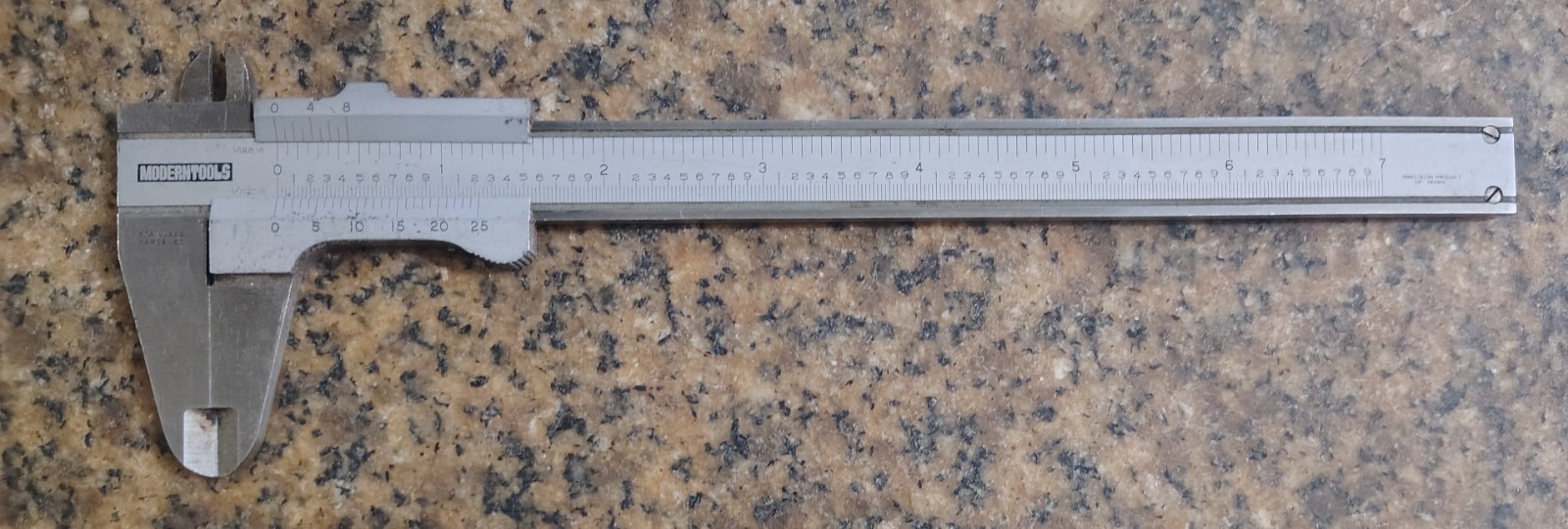 🗽 MODERN TOOLS 7" VERNIER CALIPER