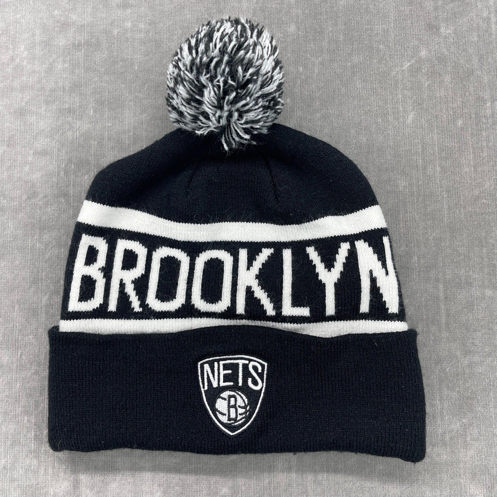 Brooklyn Nets NBA Youth One Size Black Cuffed Pom Beanie Hat Knit Logo
