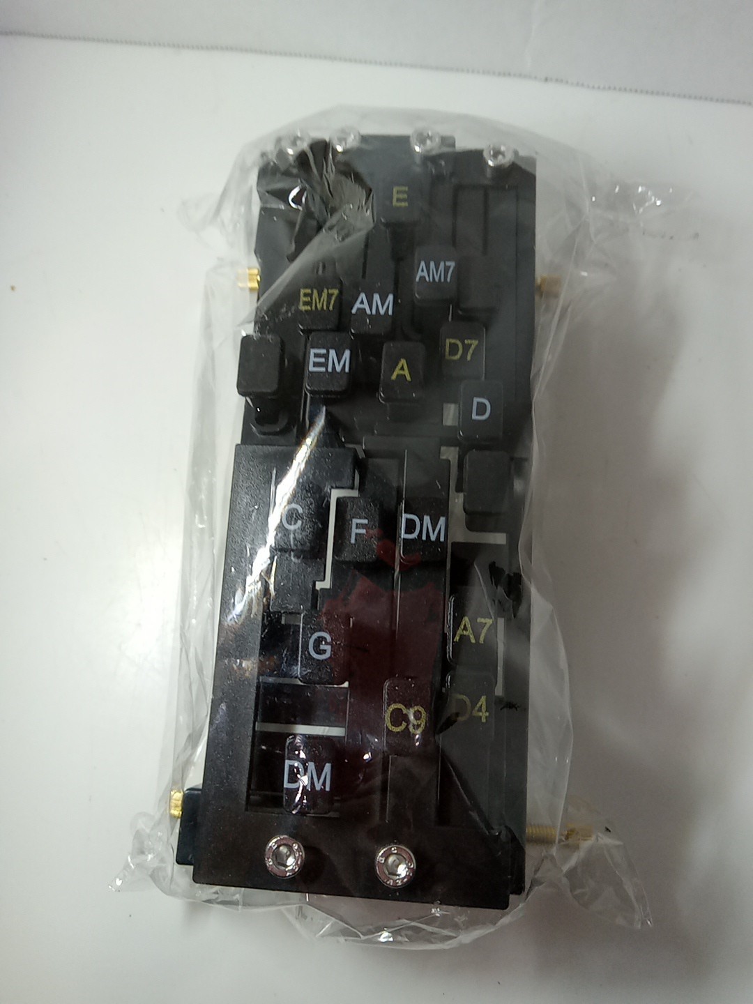 Multi String Pressing Guitar Chord Presser for Quick Skill Development