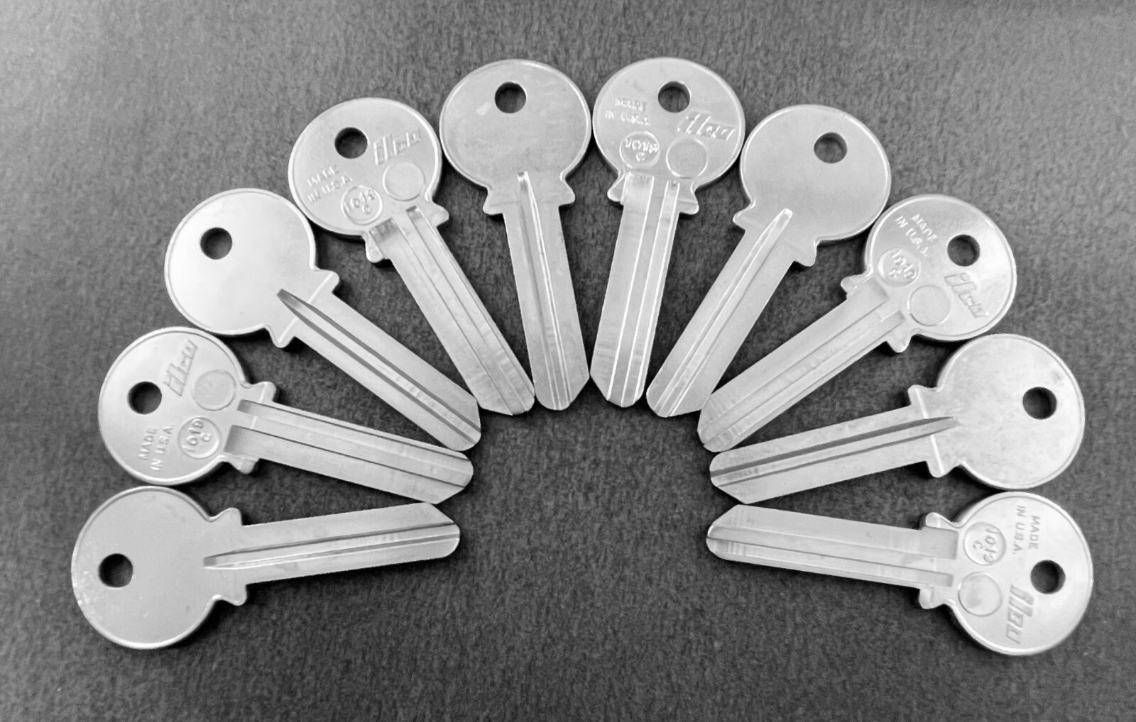 Lots of 2/5/10 1019C Type Key Blanks for Reading
