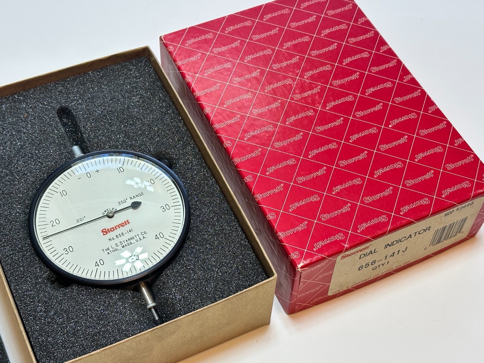 Starrett USA 656-141 Dial Indicator 0-.250" Range, Dial Reading 0-50-0 NEW NOS