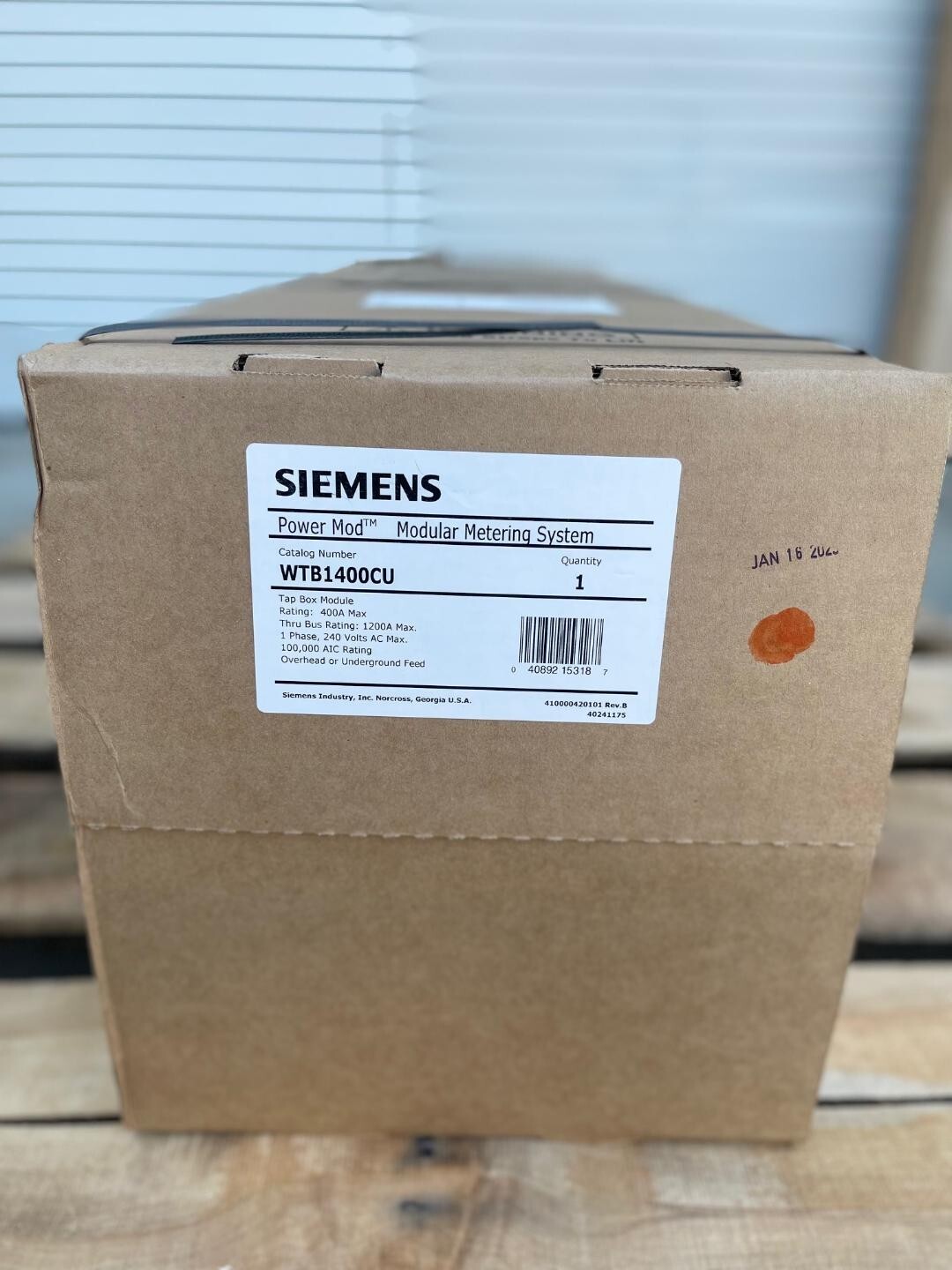 NEW SIEMENS METER STACK wtb1400CU 400amp 240V TAP BOX