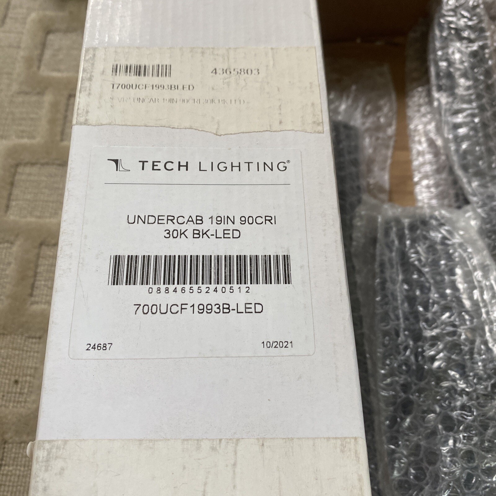 Tech Lighting Unilume 19" LED Undercabinet, Black - 700UCF1993B-LED