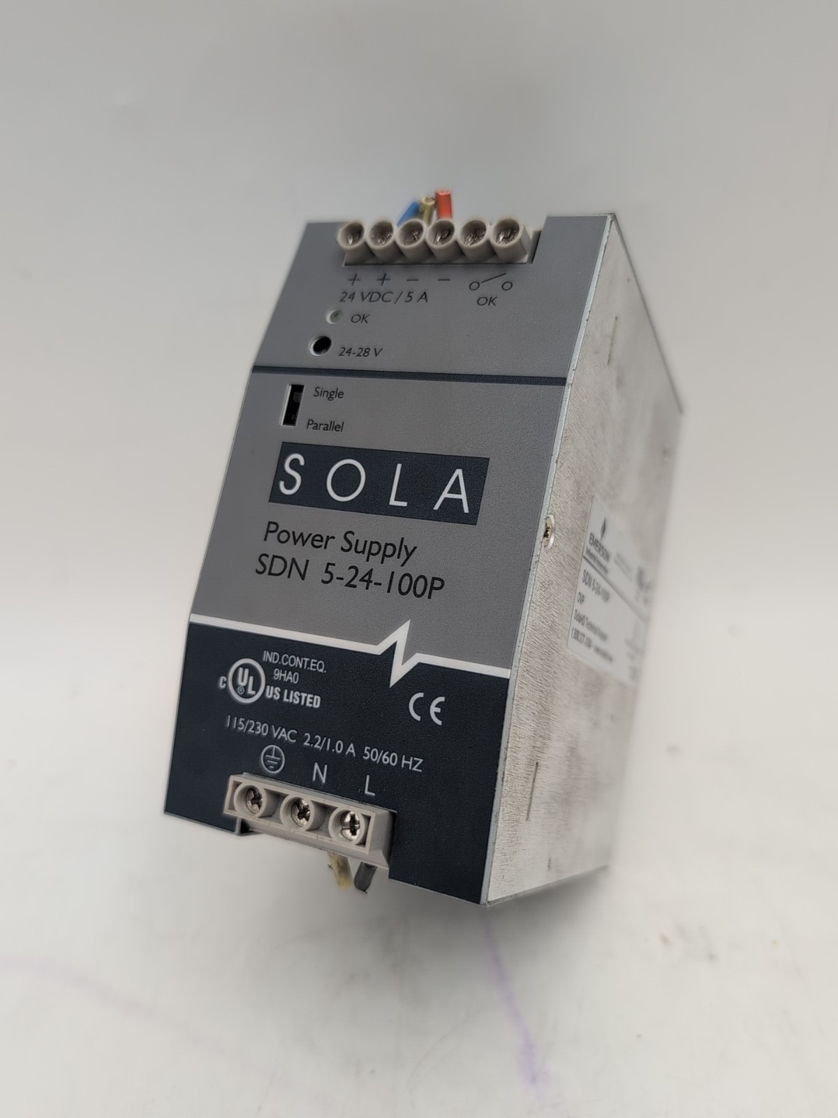 EMERSON Sola SDN 5-24-100P Power Supply 24VDC/5A 115/230VAC2.2/1A
