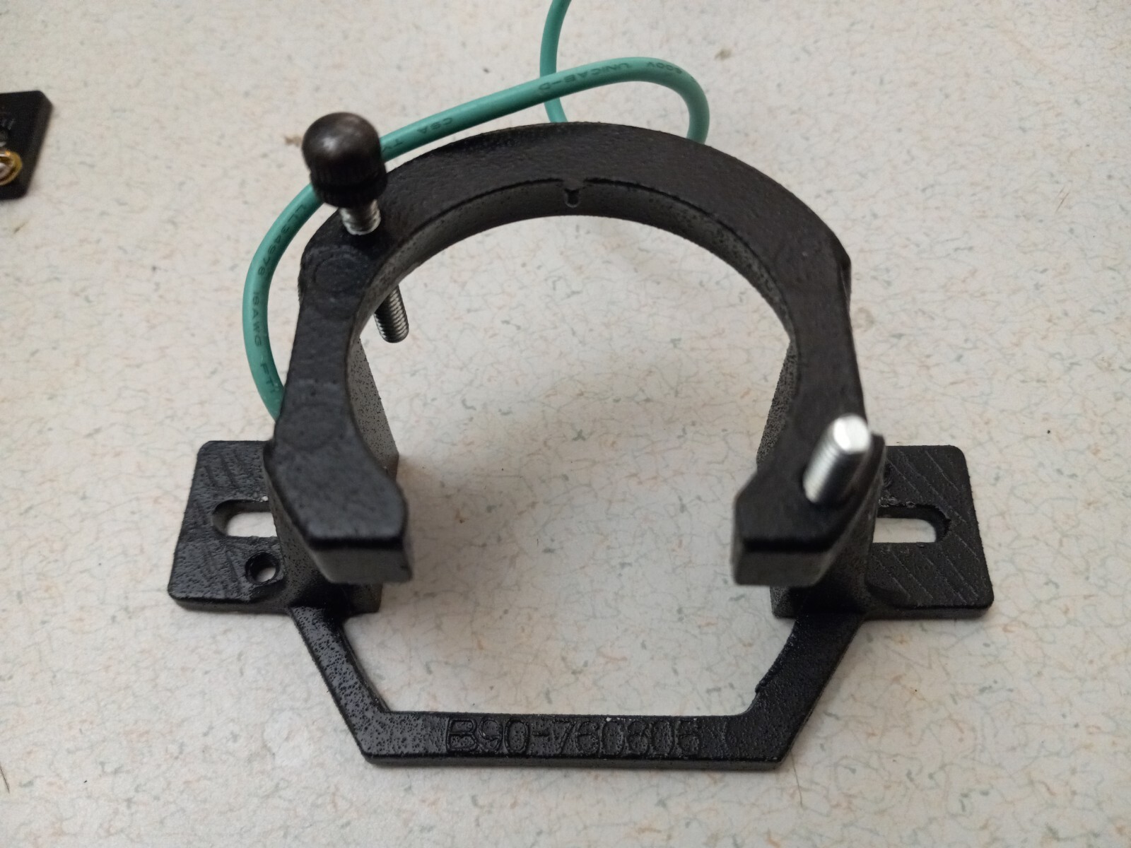1x harbor breeze 4.5 inch Ceiling Fan Mounting Bracket