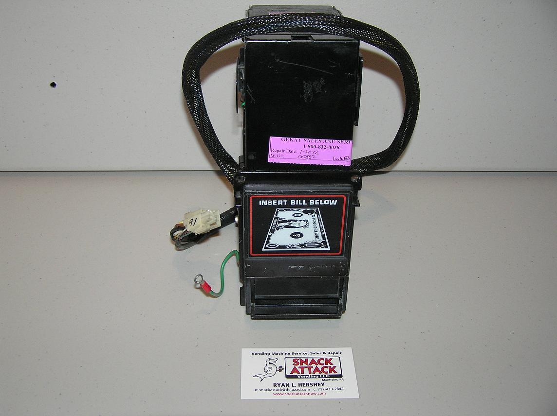 (2) MARS MEI, COINCO, MAKA, CONLUX BILL VALIDATOR READER CLEANING CARDS
