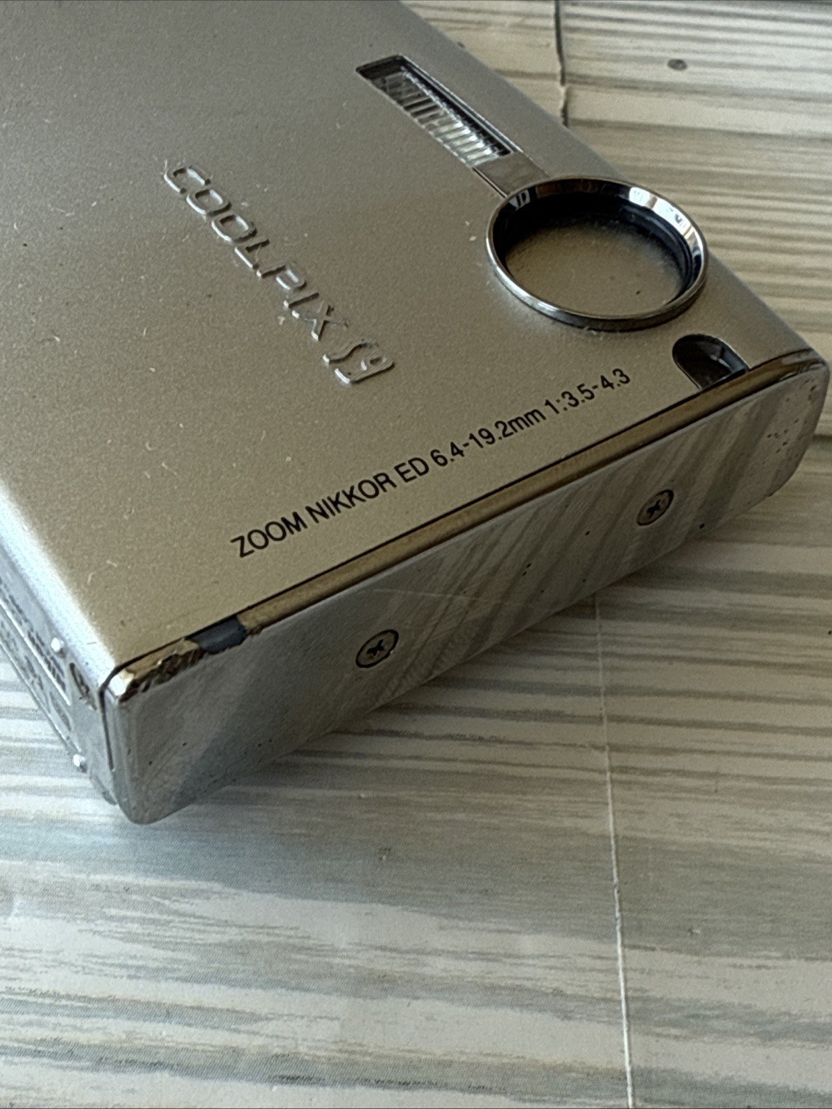 Nikon COOLPIX S9 6.1MP Digital Camera - Silver