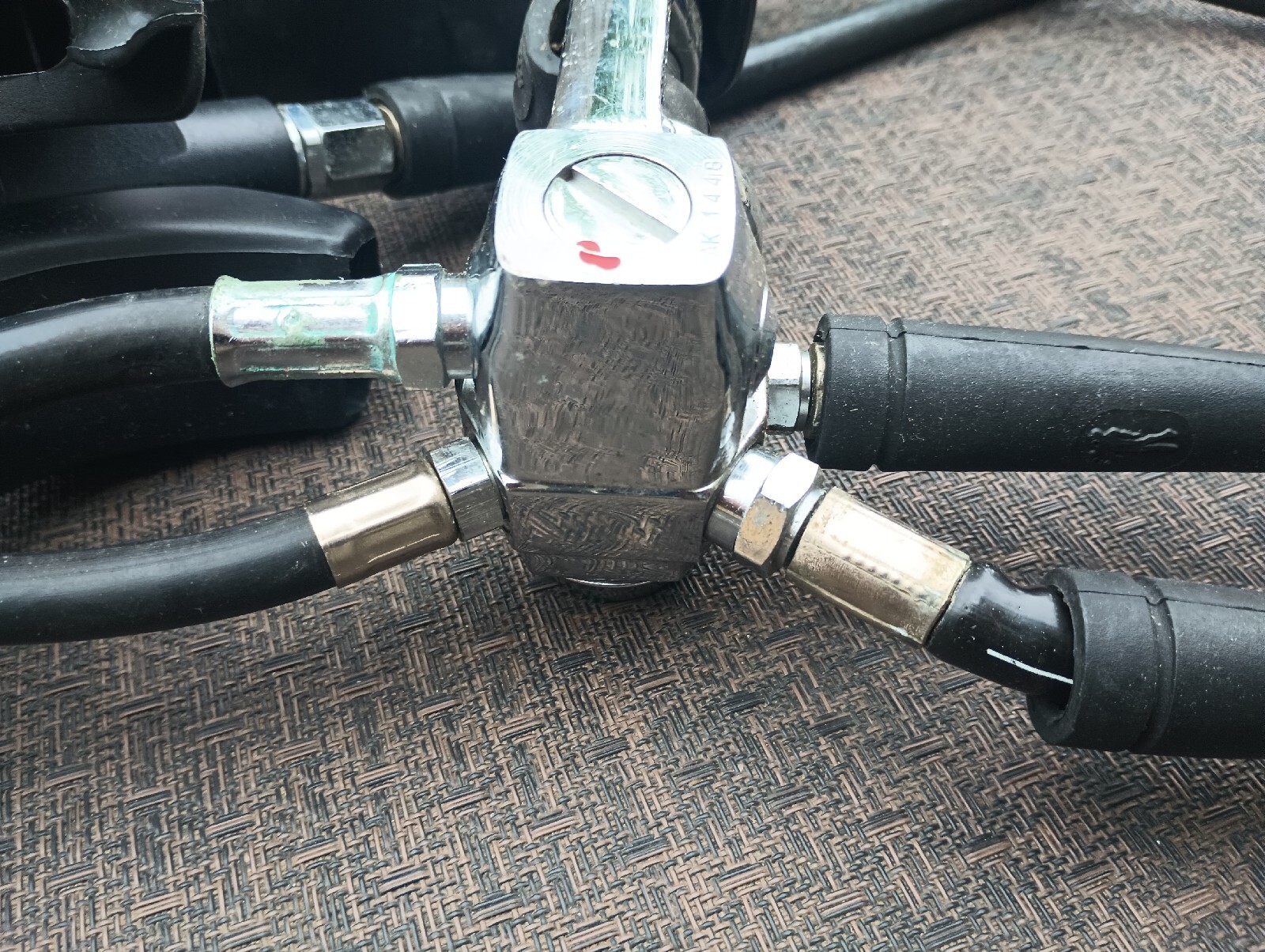 SeaQuest Scuba Regulator & octo /Oceanic Datamaster - Untested
