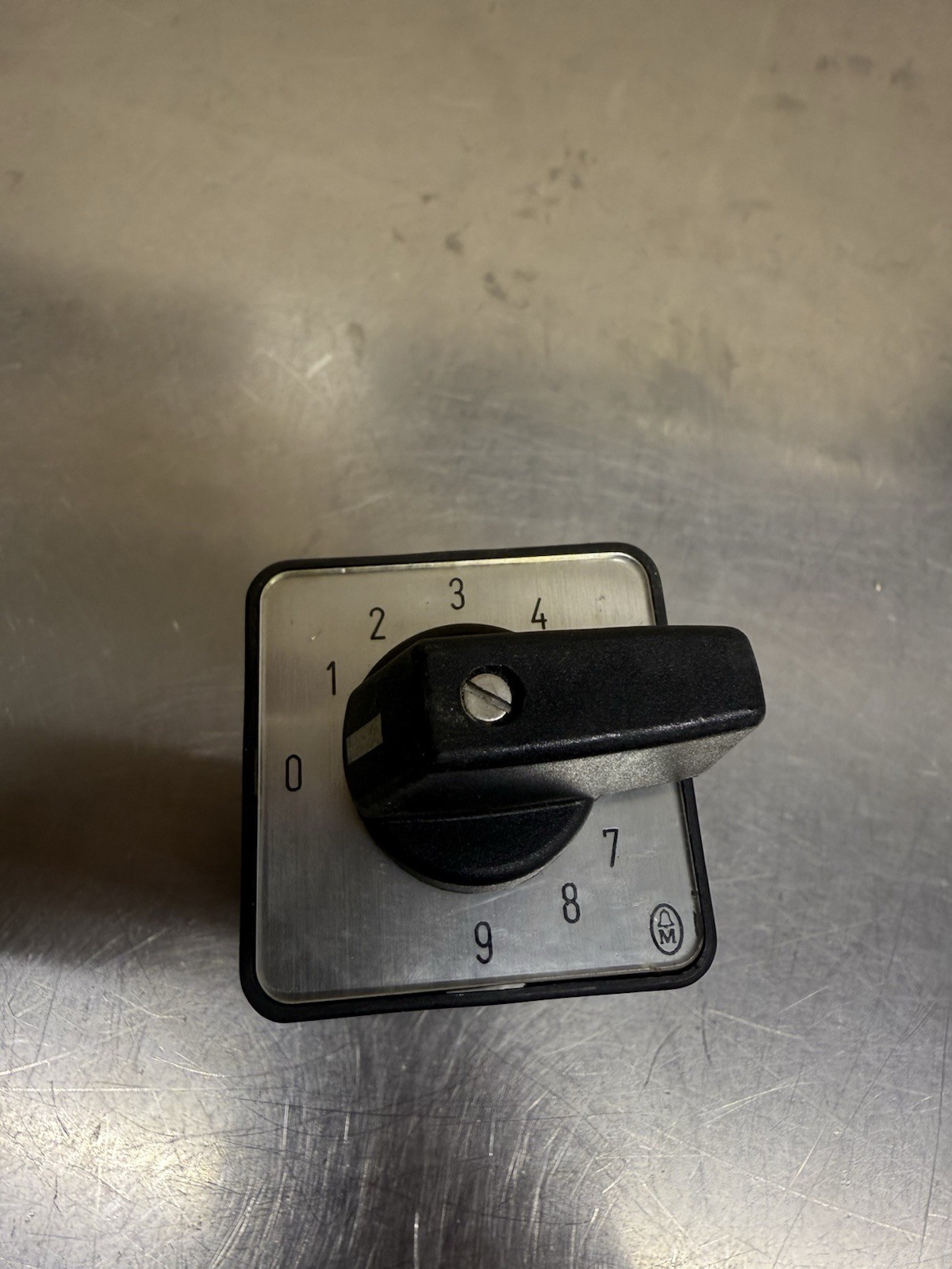 Klockner Moeller T0-4-15602/E Rotary Selector Switch 10 Position