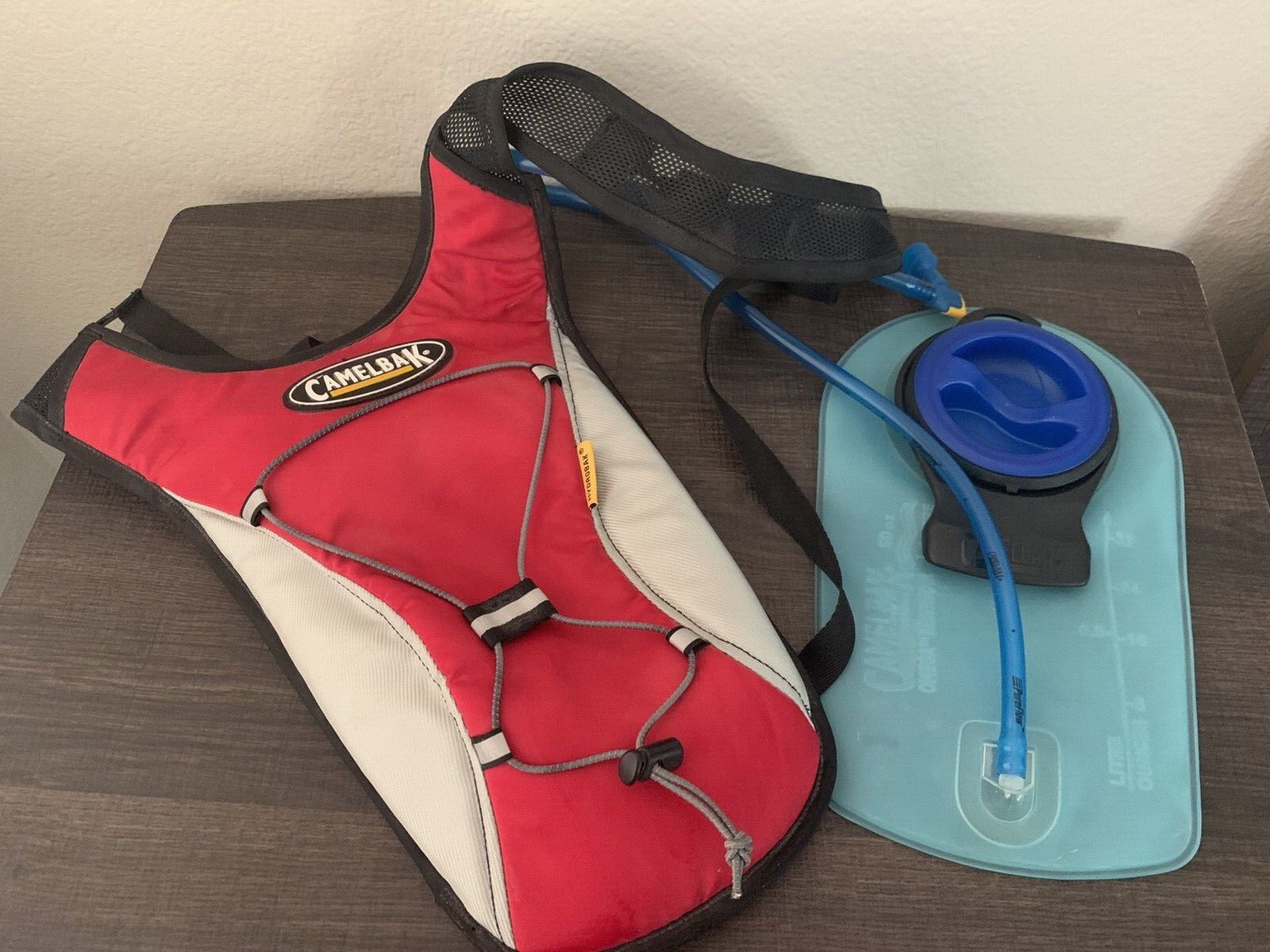 CamelBak HydroBak 50 oz Red / Gray With Bladder