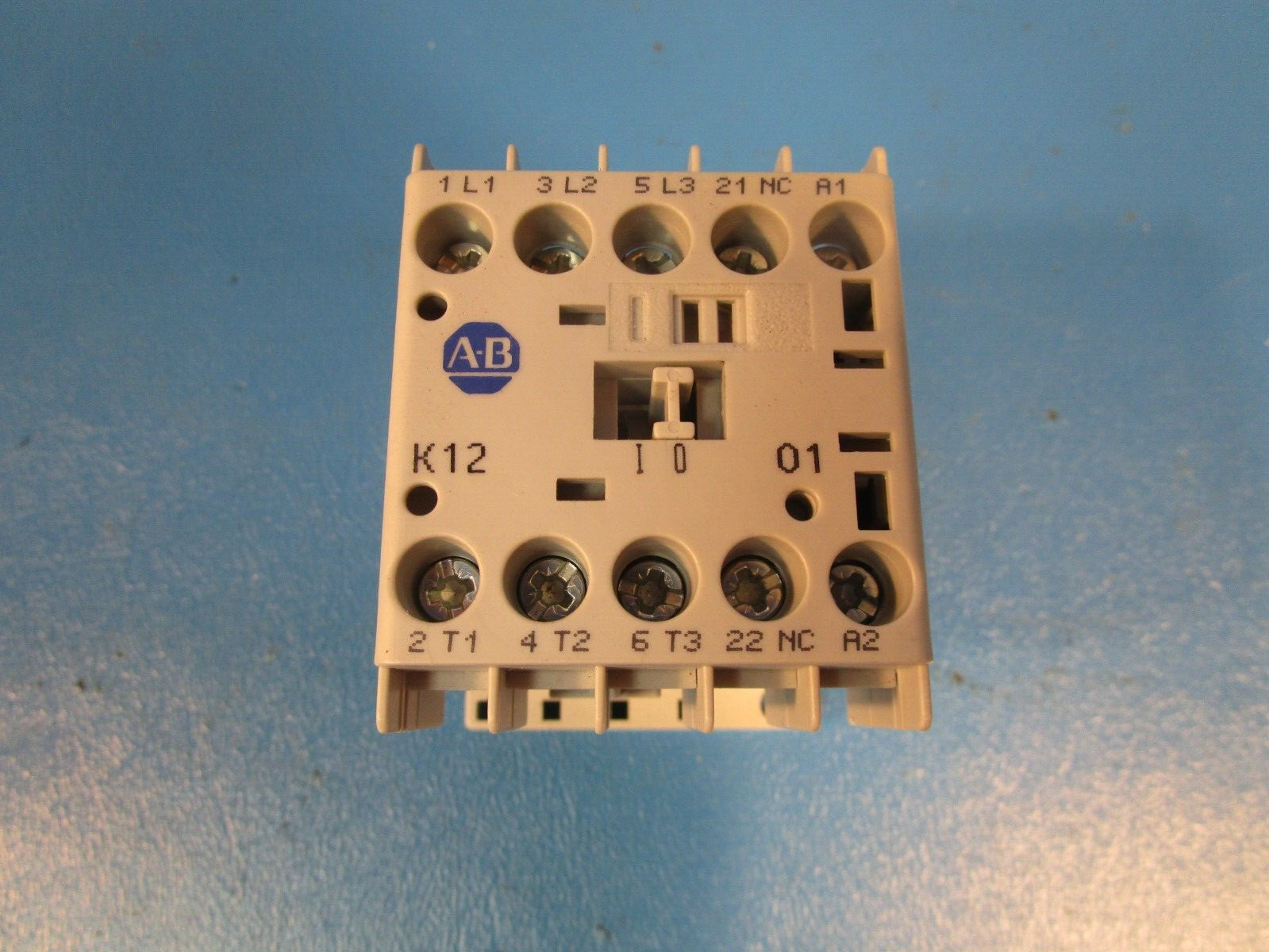 Allen Bradley 100-K12*01, Contactor SER. A, 690V 20A