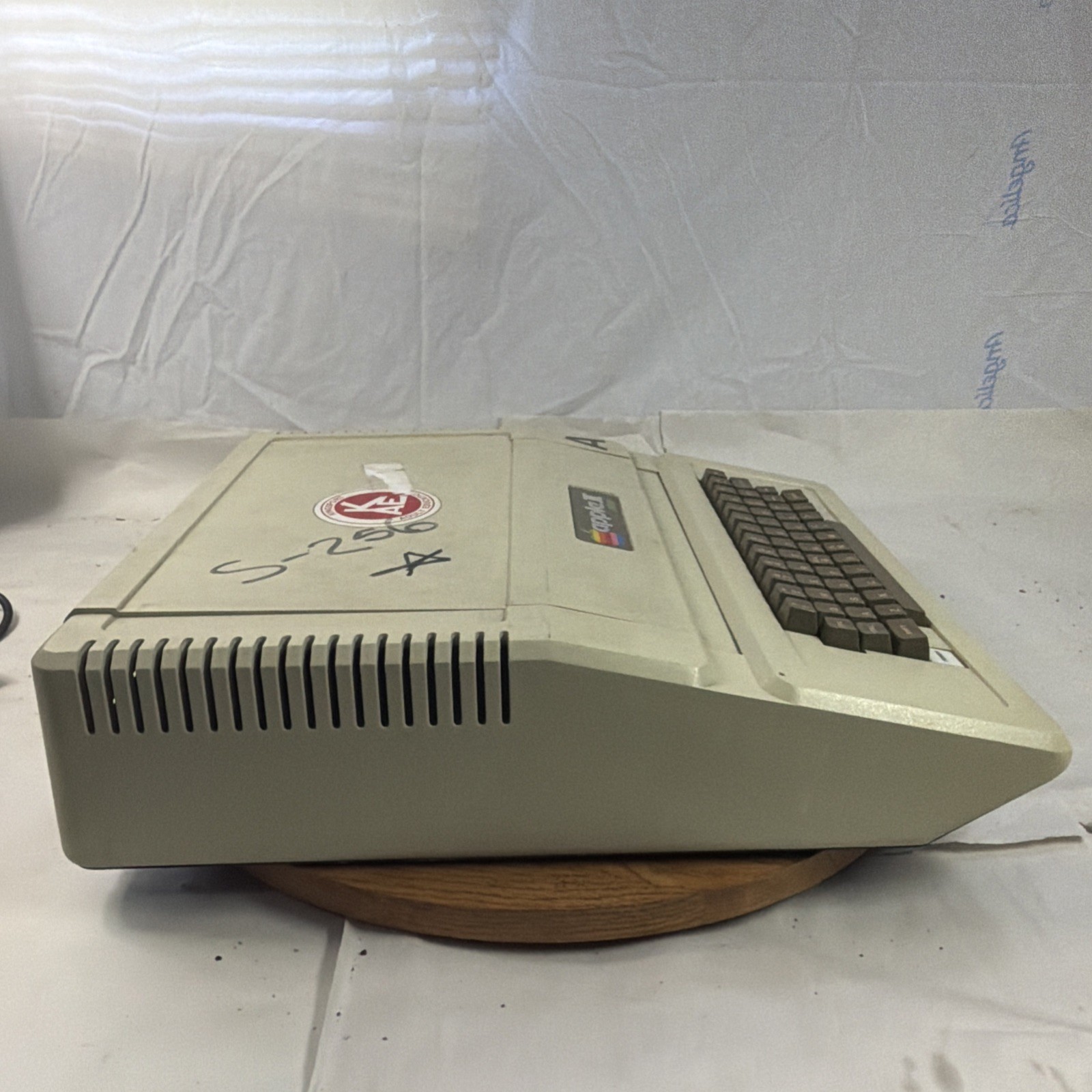 Early Model Apple II Plus Model A2S1048 AS IS FOR PARTS