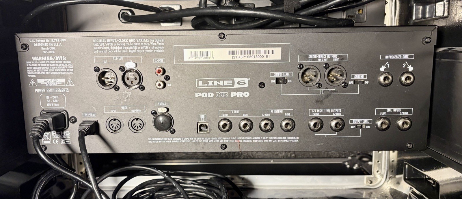 Line 6 POD X3 Pro Rack Bundle w/ FBV Longboard, 7U Case & Manuals
