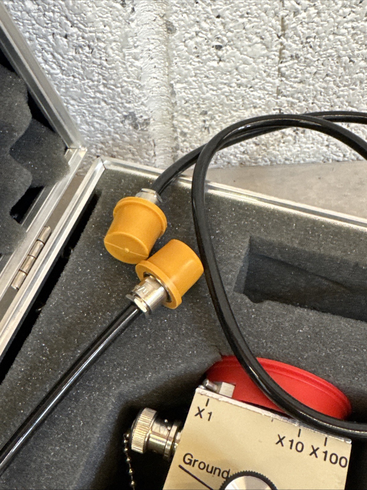Simco SS-2X Electrostatic Locator w/ Probe 4100127 Case & Cable