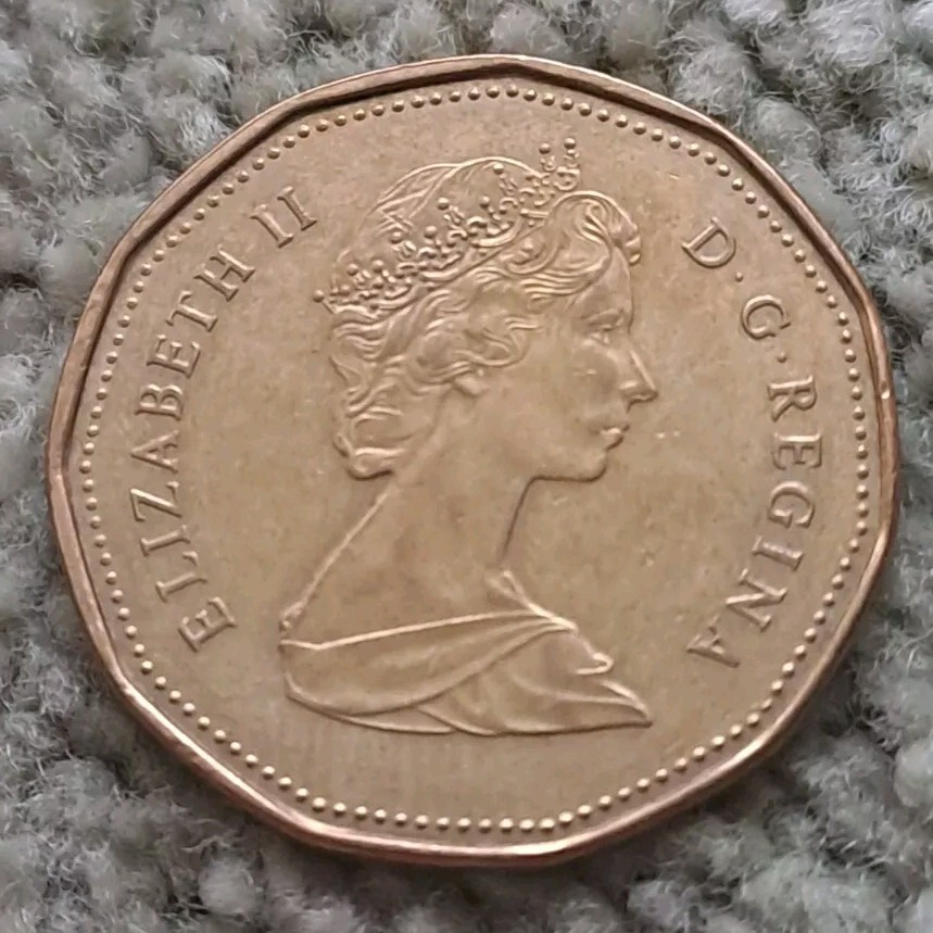 1 Dollar Various Dates Canada Coin By coin_lovers