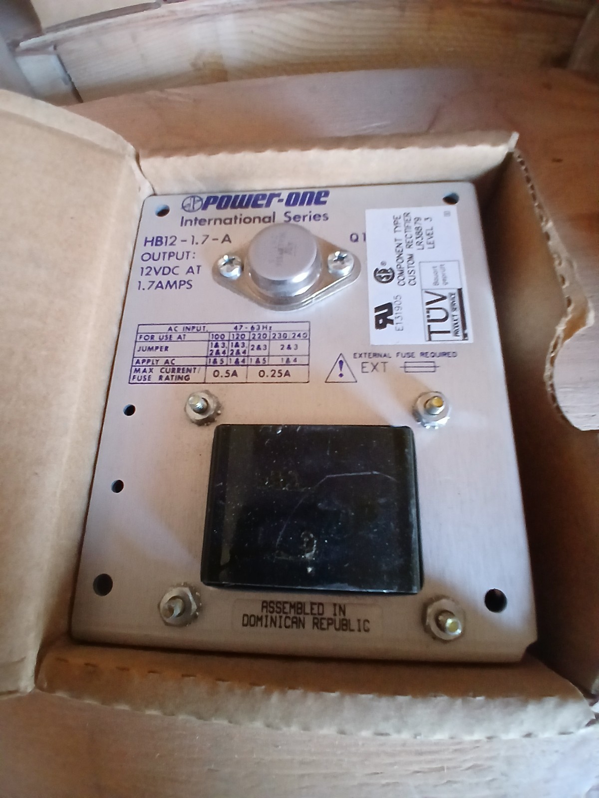 NEW Power-One International Series HB12-1.7-A Power Supply 12VDC at 1.7A Vtg
