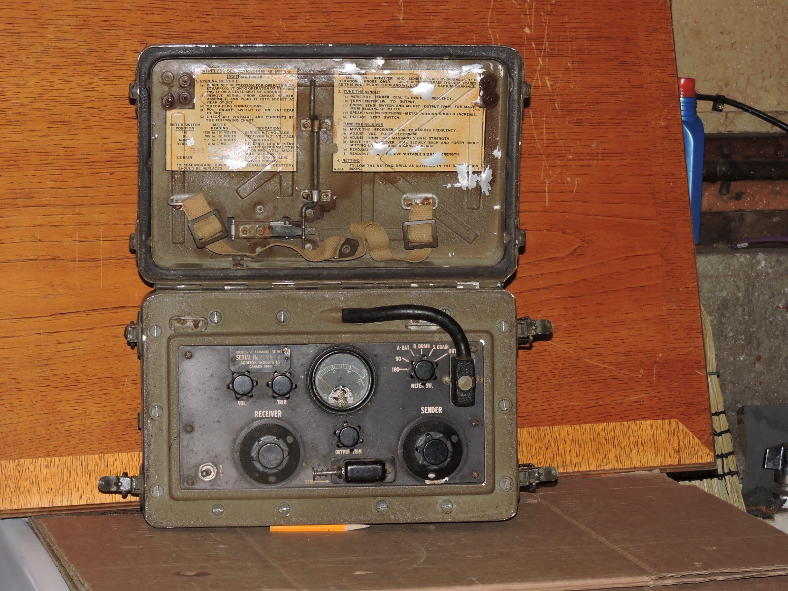WIRELESS SET 58 TRANSMITTER/RECEIVER IN FAIR CONDITION