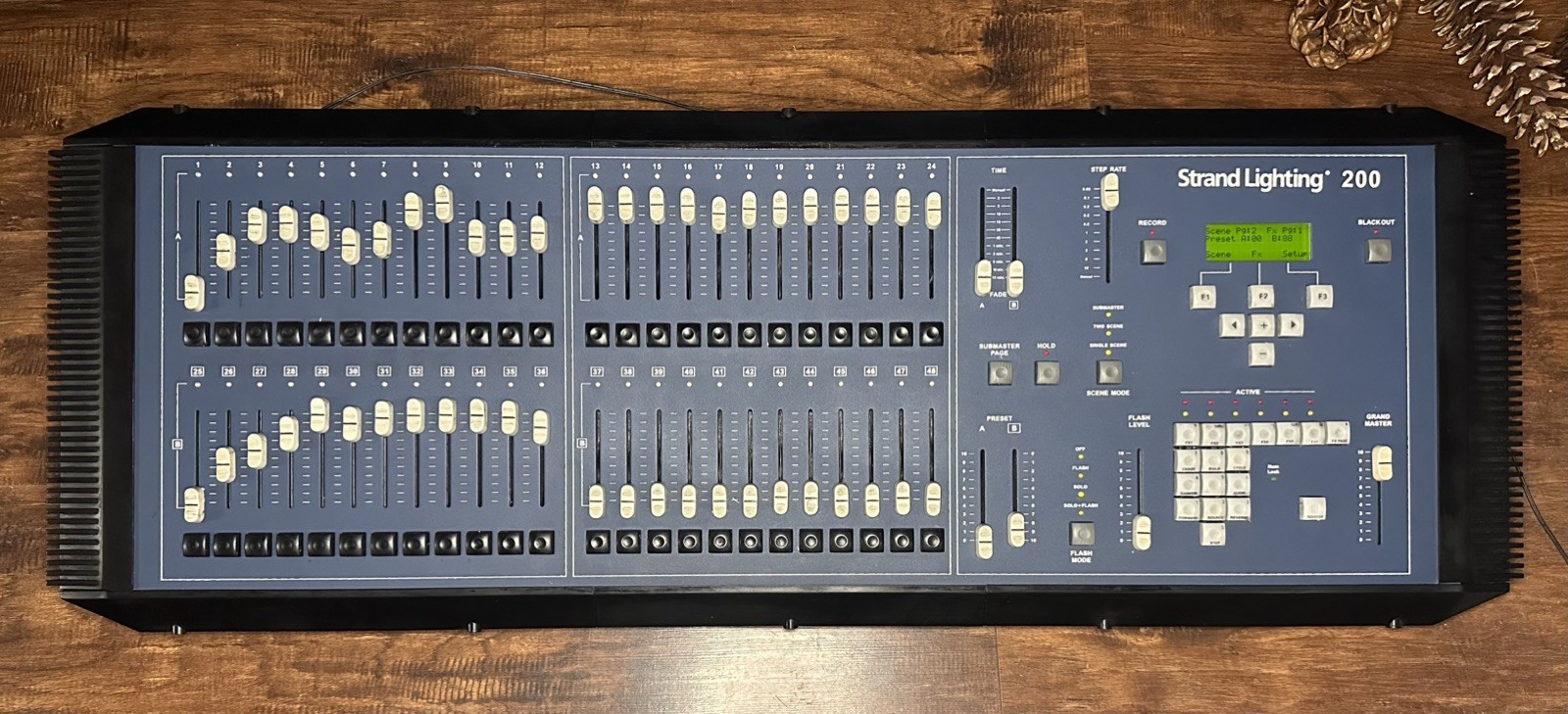 Strand Lighting 200 24/48 Panasonic Portable Control Console 24 Effects