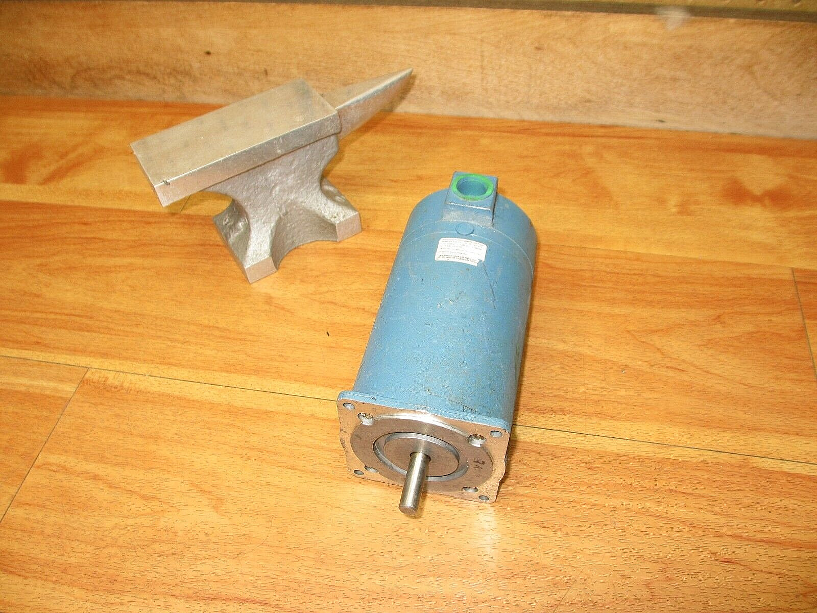Superior Electric M093-FD-301 *NEW* Synchronous Motor Stepping Slo-Syn