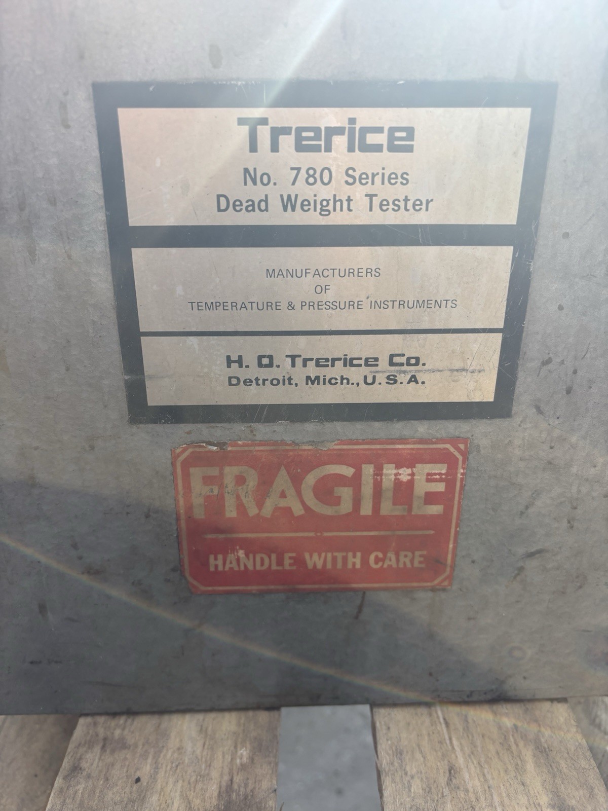 Trerice 780 dead weight tester