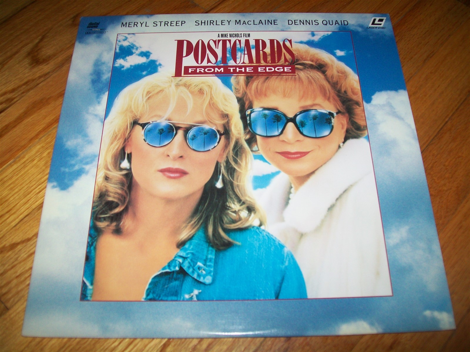 POSTCARDS FROM THE EDGE Laserdisc LD EXCELLENT CONDITION GREAT FILM MERYL STREEP