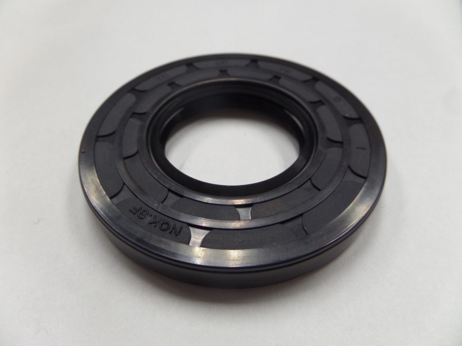 NEW TC 35X72X9 DOUBLE LIPS METRIC OIL / DUST SEAL WITH GARTER SPRING