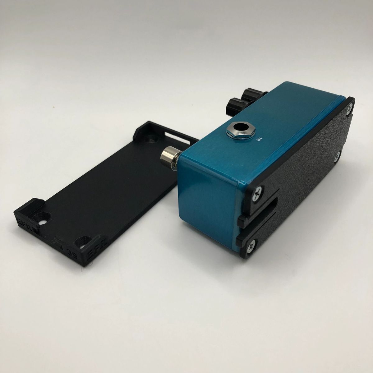 EFR 1590A Locking Frame and Slab - Framenshlab