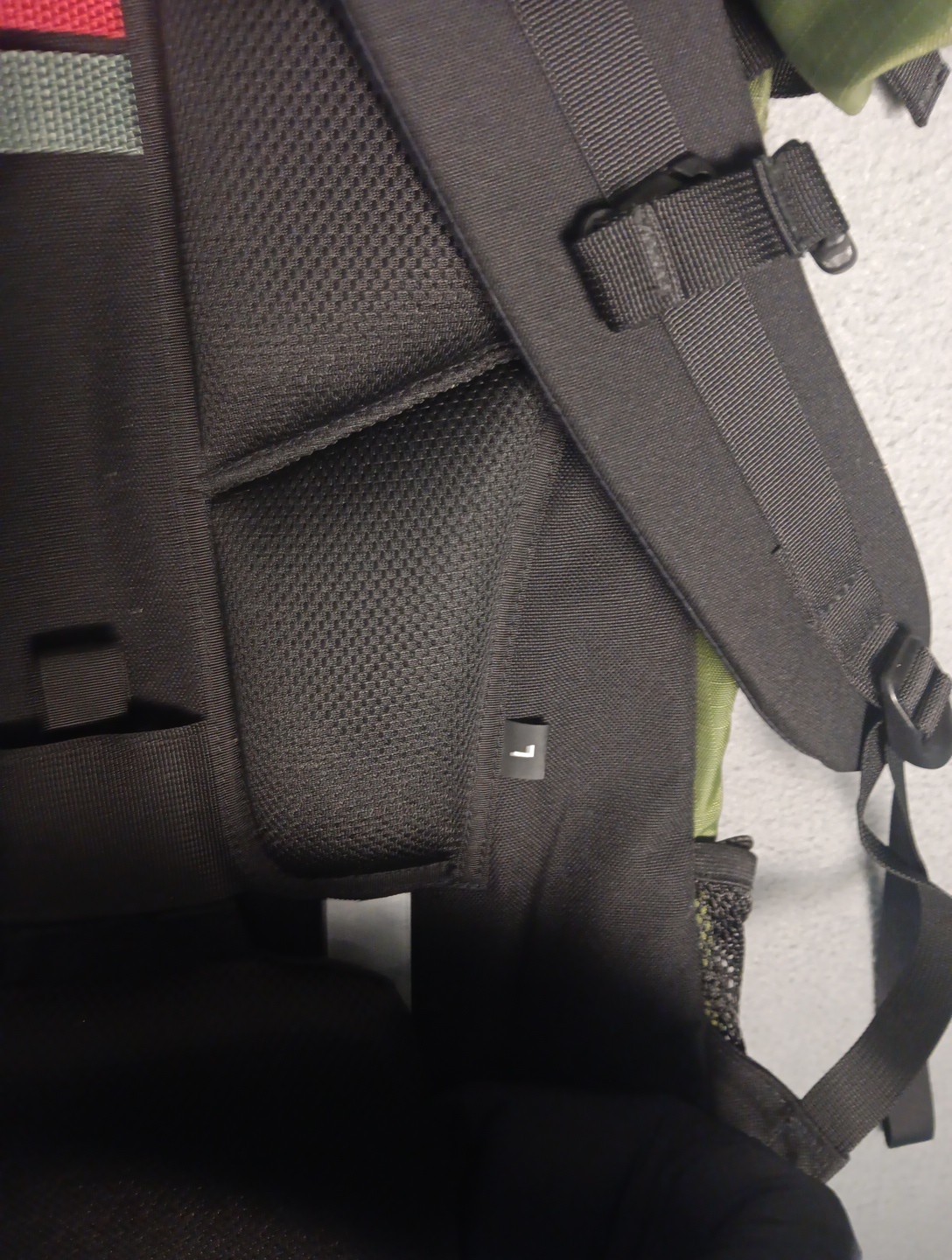 L.L.Bean Large 30" H2O Hydration Hiking Backpack Internal Frame Unused Bladder