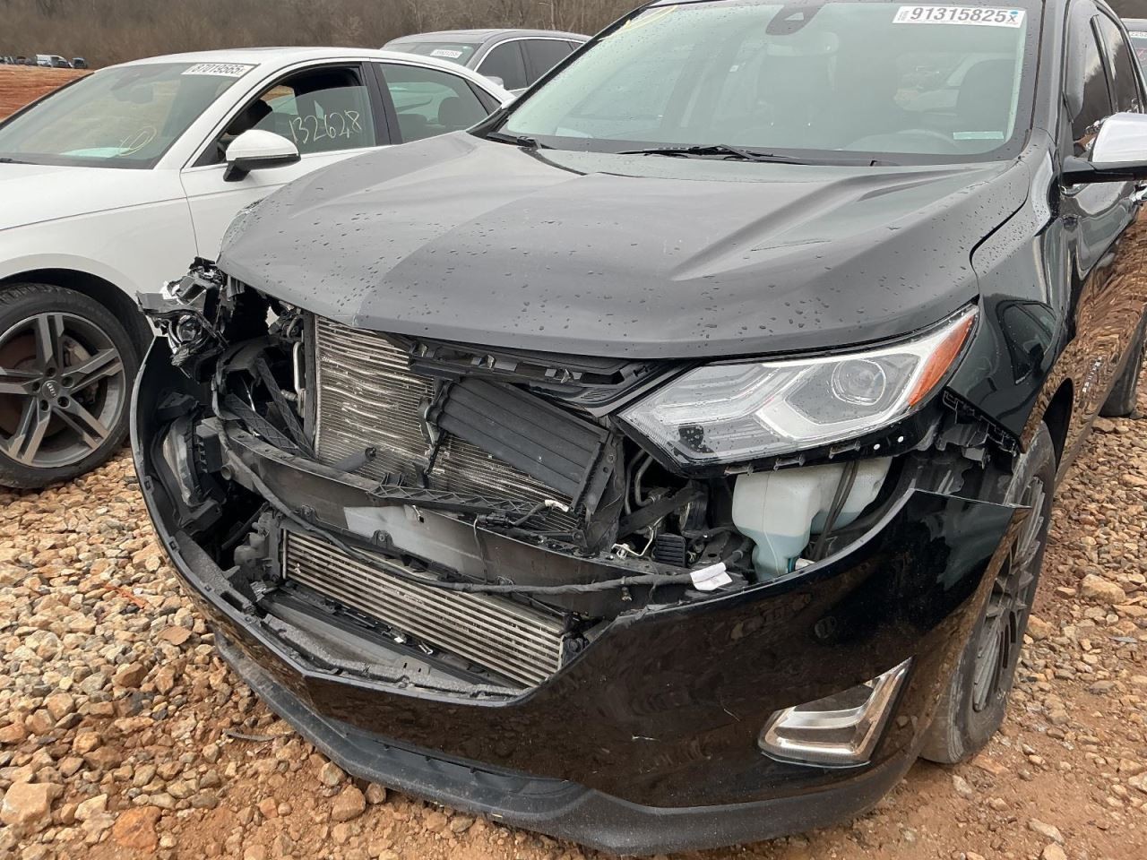 EQUINOX 2019 Glove Box 4935673
