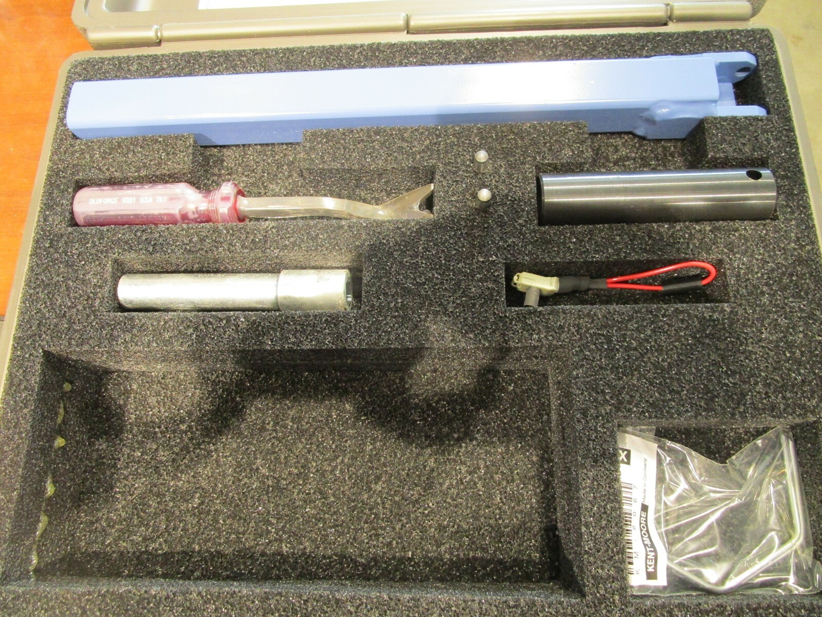 Kent Moore J-48816 Saturn Astra tool kit (Box 1 of 16)