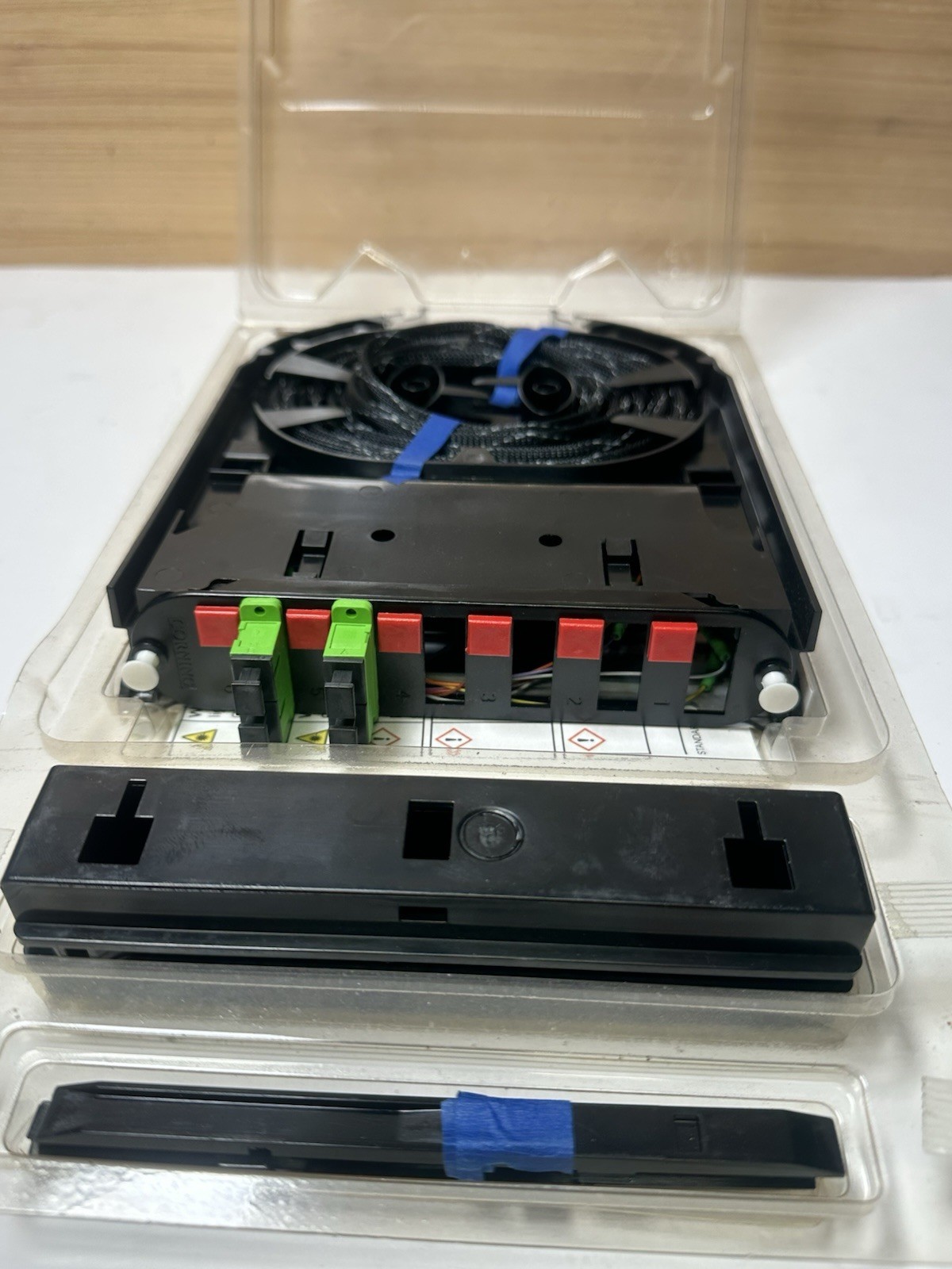 Corning CCH-CS12-D9-P00RE Splice Cassette (please See Pics)