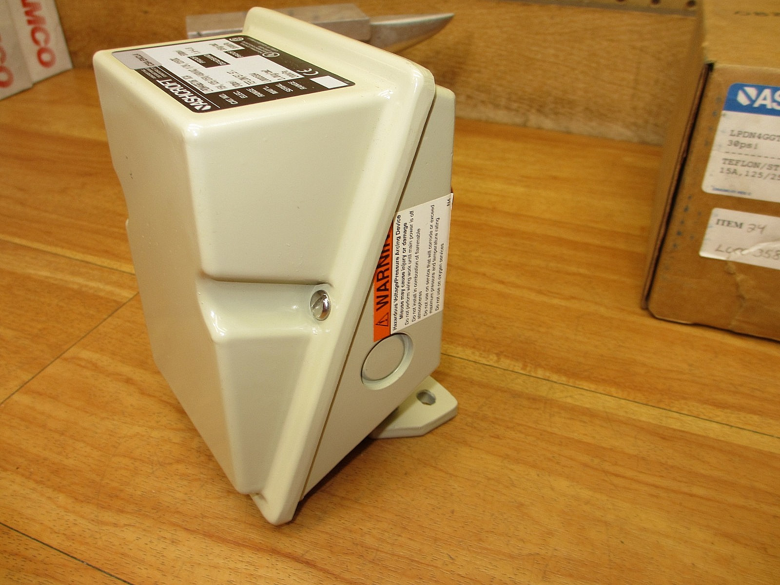 Ashcroft LPDN4GGT06 XC4 *NEW* Pressure Switch 30psi