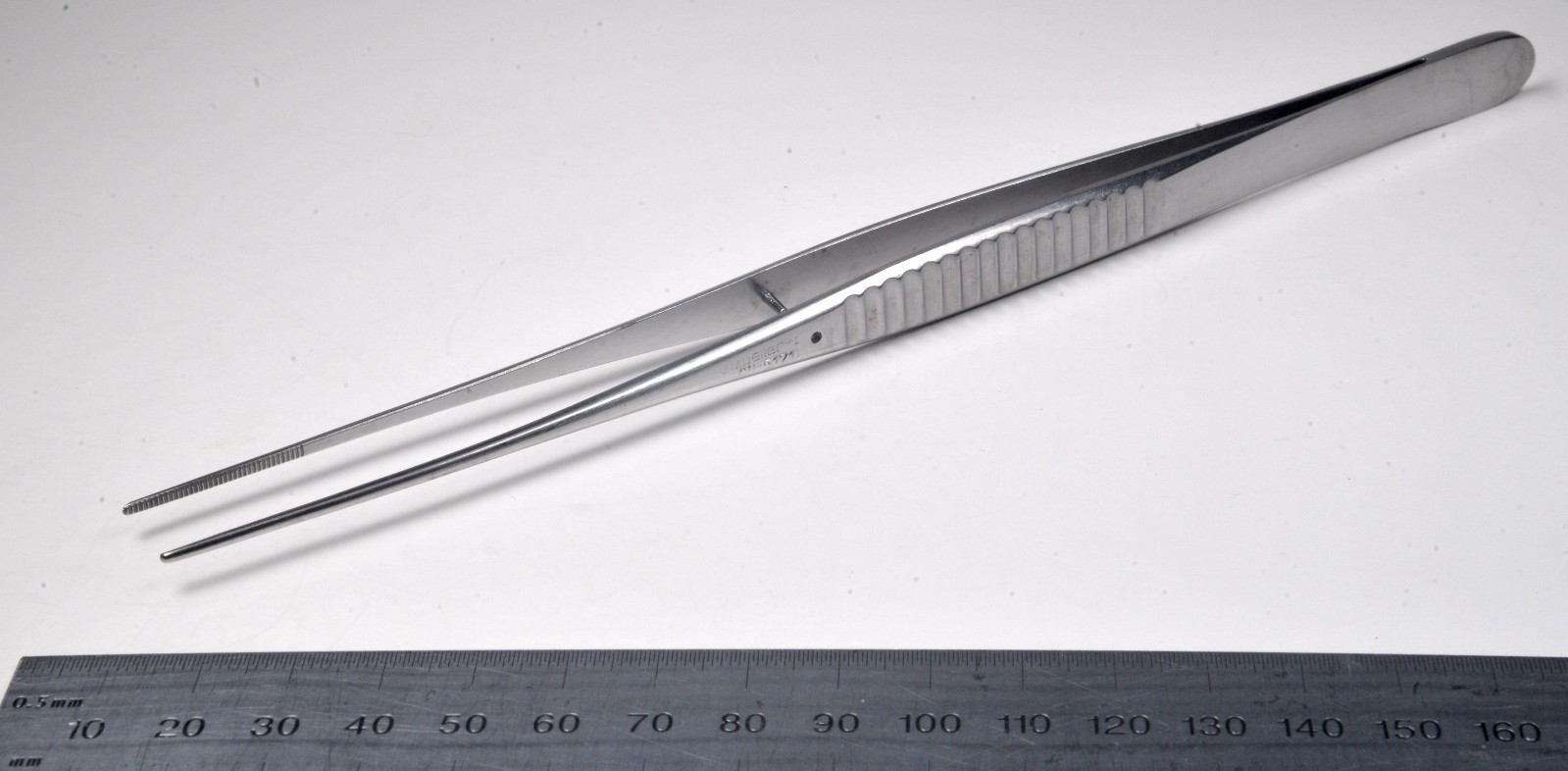 V. Mueller #CH5171 Potts-Smith Dressing Forceps 8¼" Fine Serrated Tips Stainless